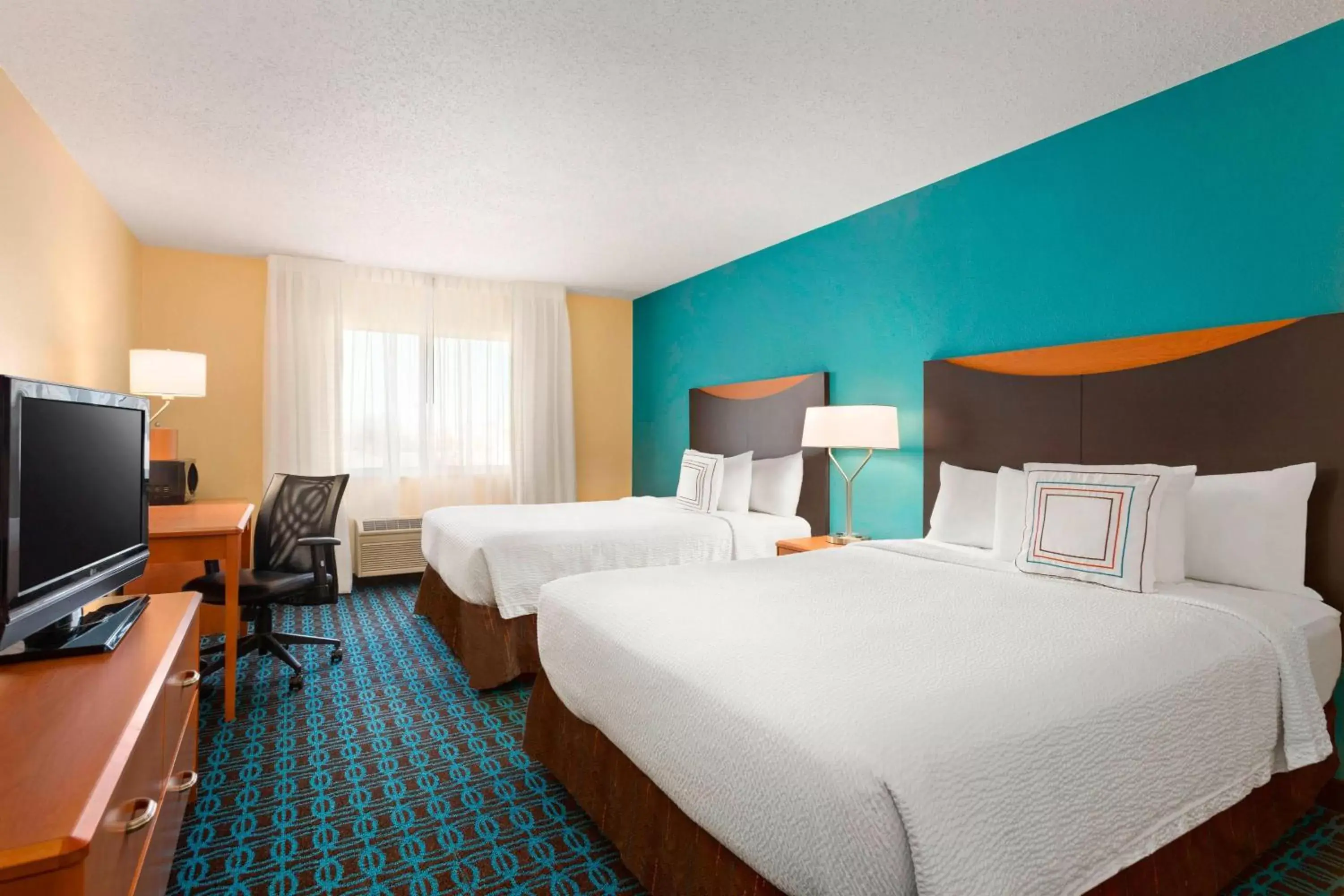 Photo of the whole room, Bed in Fairfield Inn & Suites Mankato