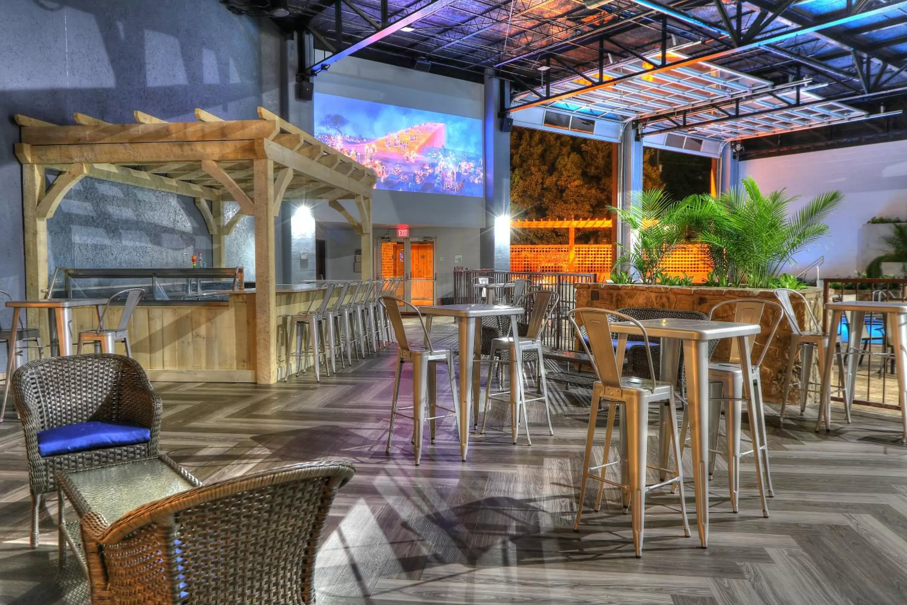 Lounge or bar in The Ramsey Hotel and Convention Center Lounge or bar in The Ramsey Hotel and Convention Center