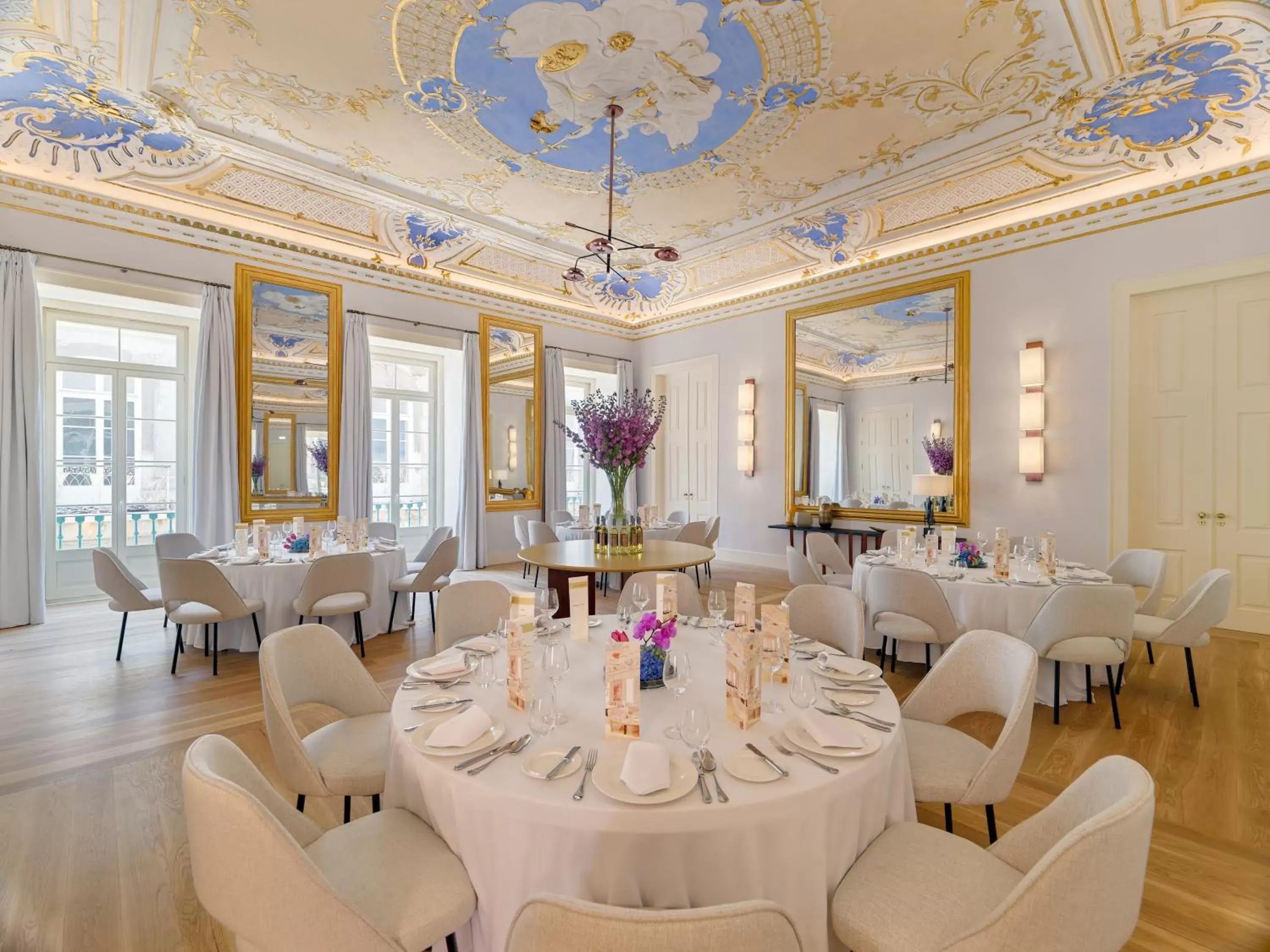 Breakfast, Restaurant/Places to Eat in The One Palácio da Anunciada