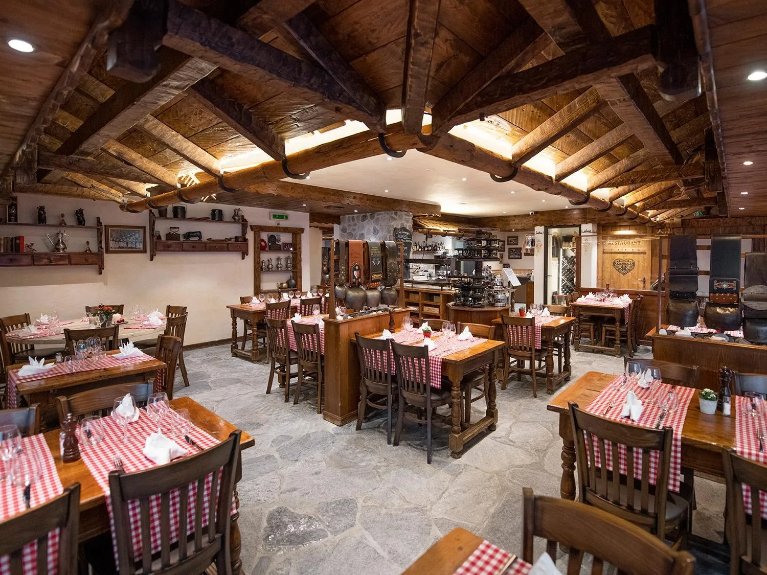 Restaurant/places to eat in Hotel Olympic - Montana Center