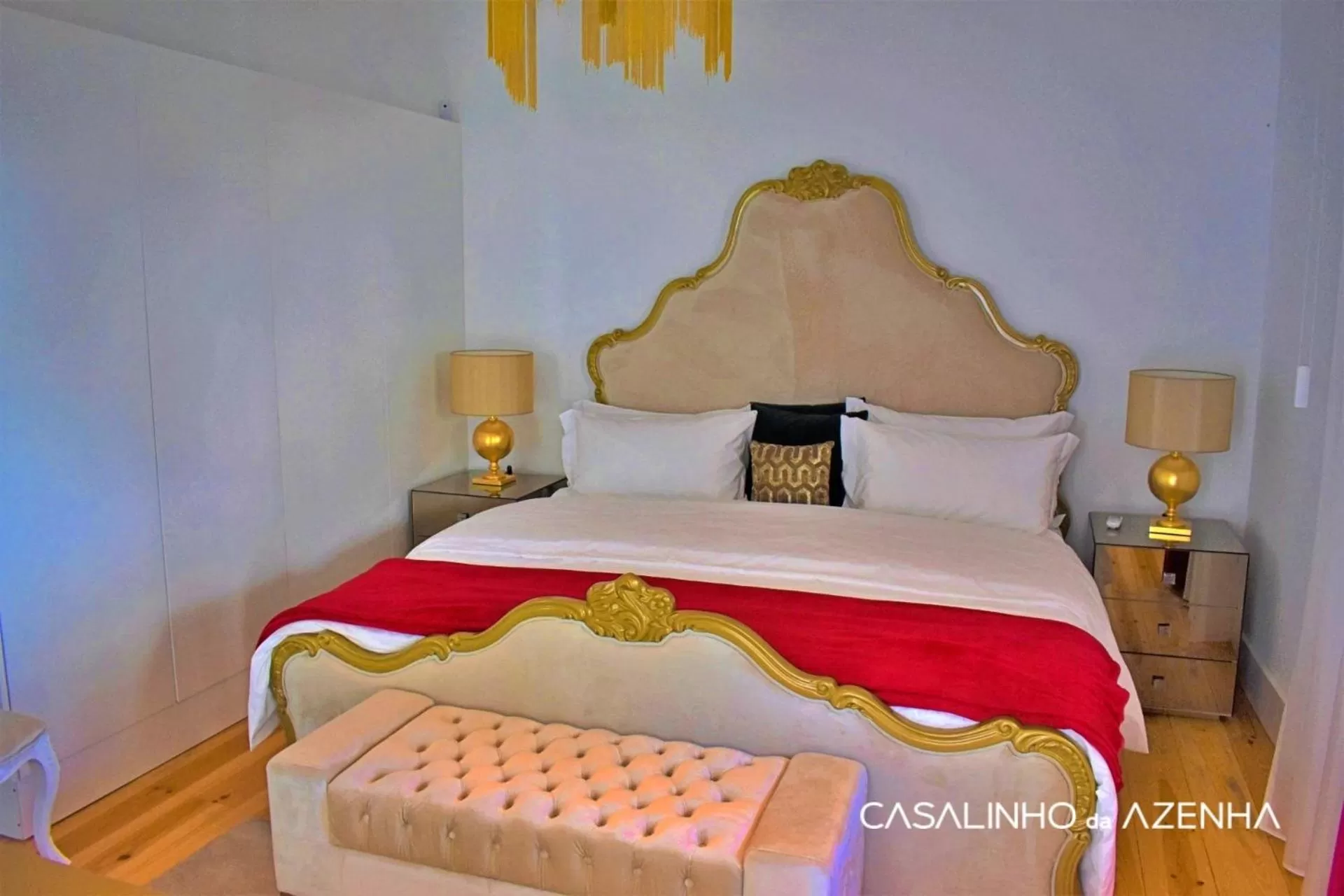 Photo of the whole room, Bed in Casalinho da Azenha - Charm House