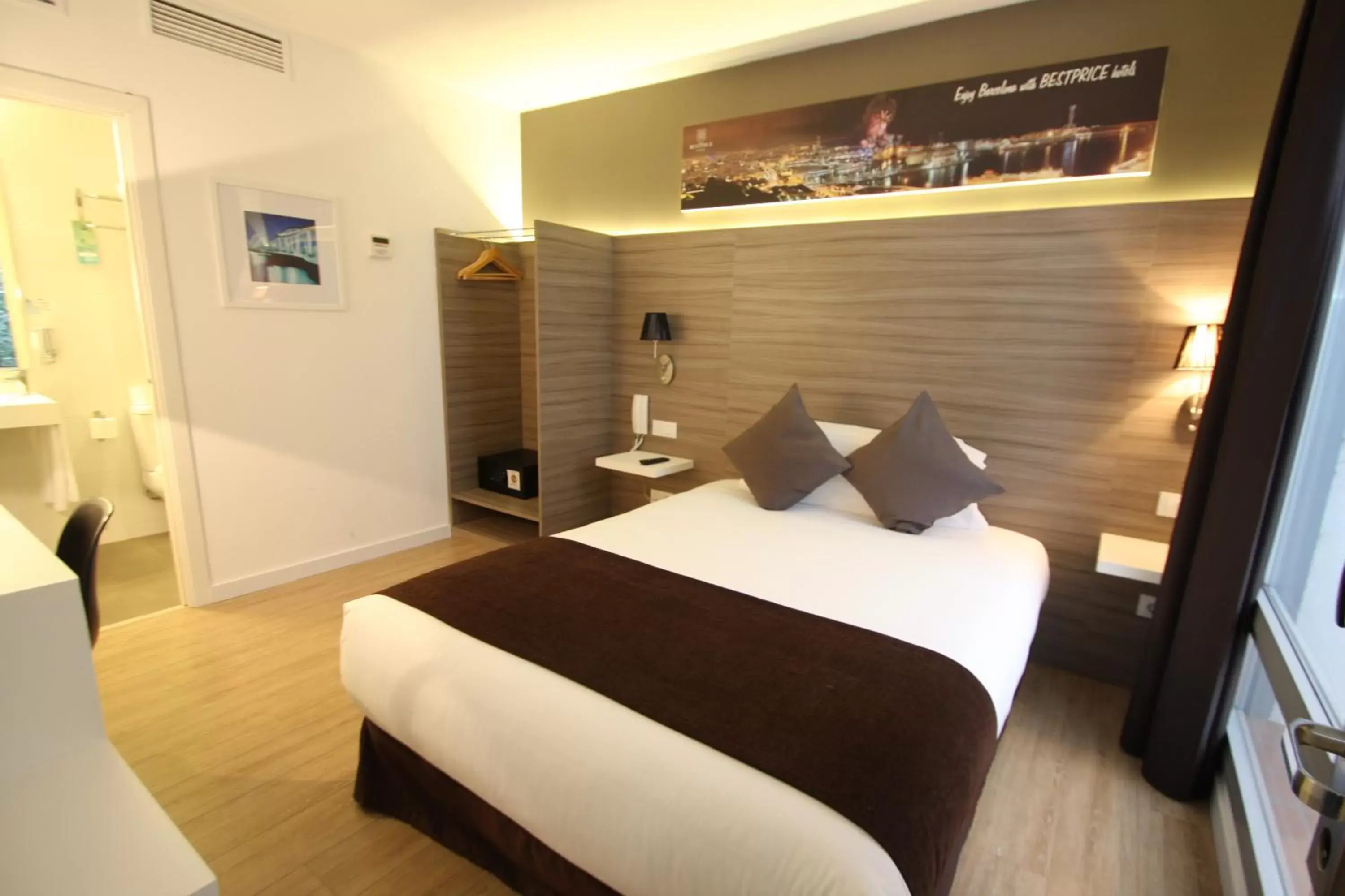 Bed in Hotel BESTPRICE Valencia