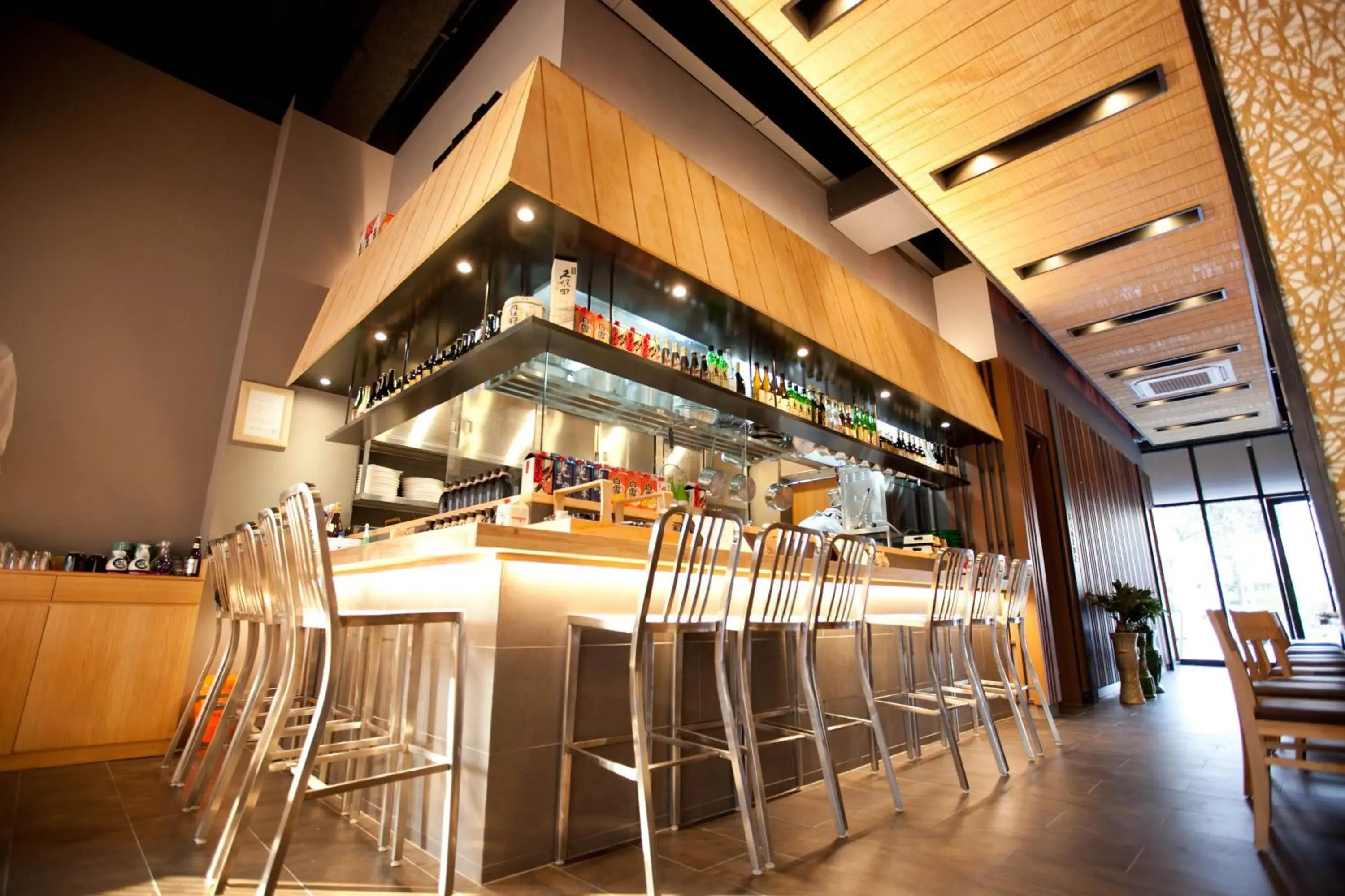 Restaurant/places to eat in Hotel Avenue Restaurant/places to eat in Hotel Avenue