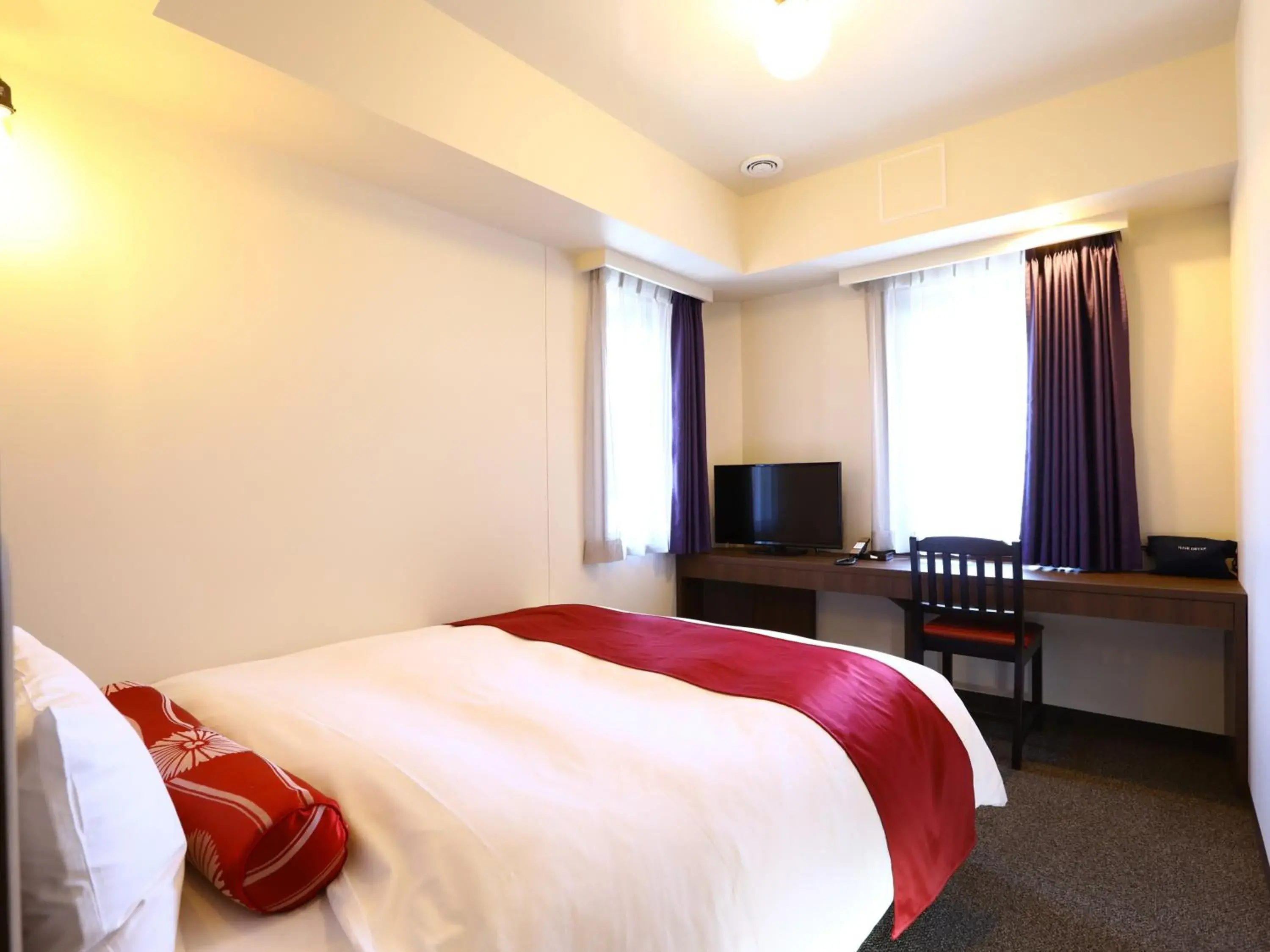 Bed in Hotel Wing International Select Ikebukuro