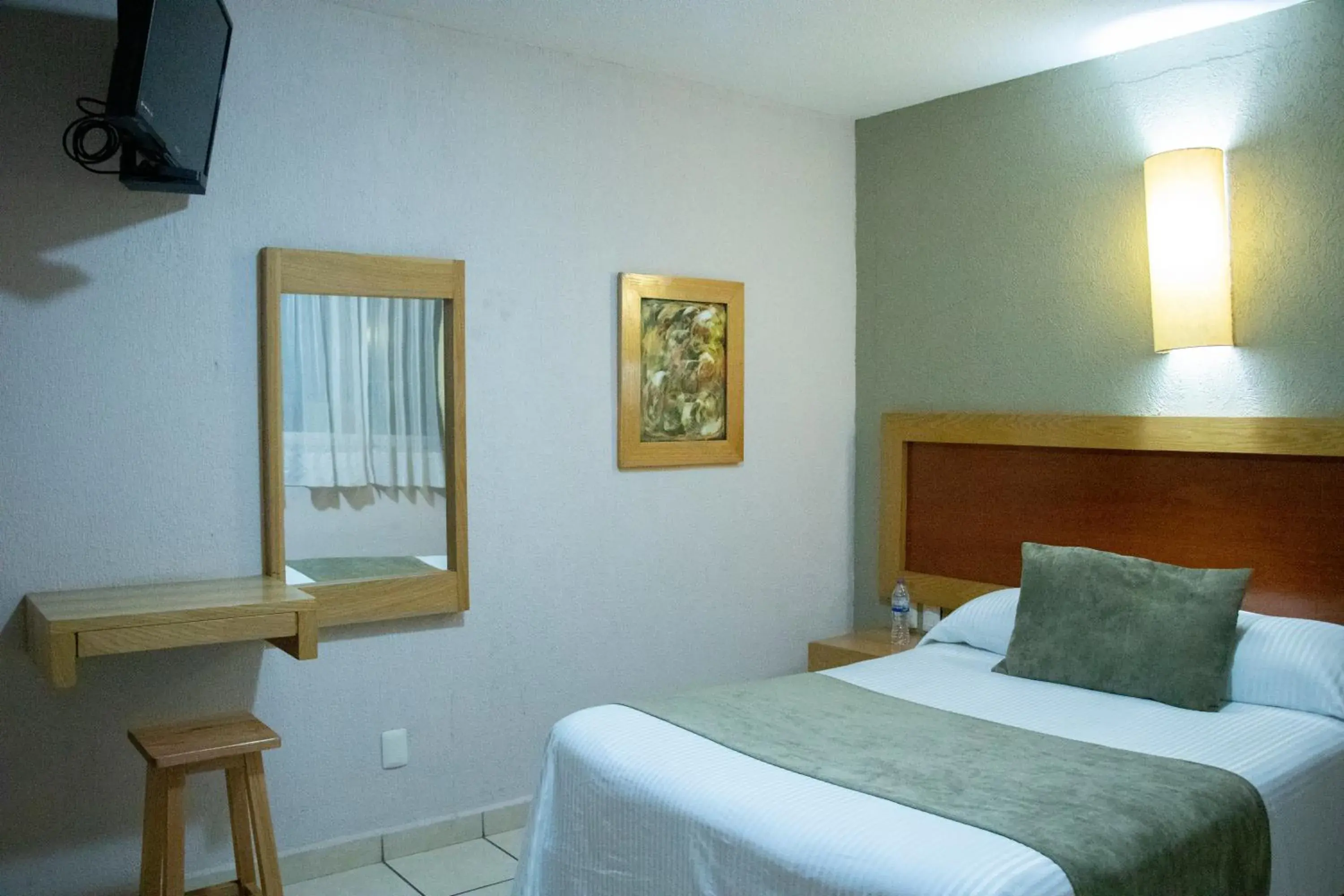 Bedroom, Bed in Hotel Qualitel Centro Histórico