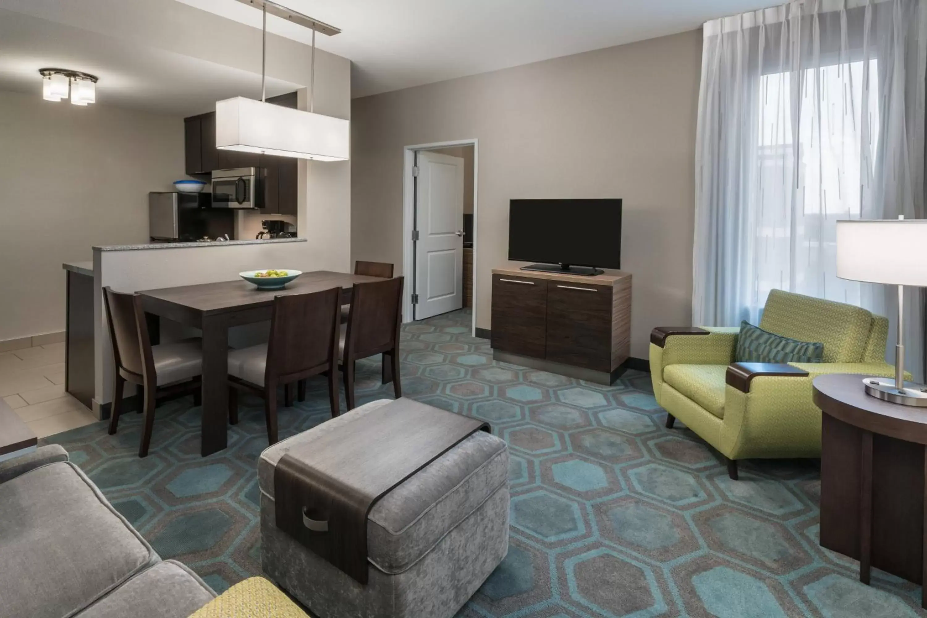 Living room, Seating Area in TownePlace Suites by Marriott Chicago Schaumburg