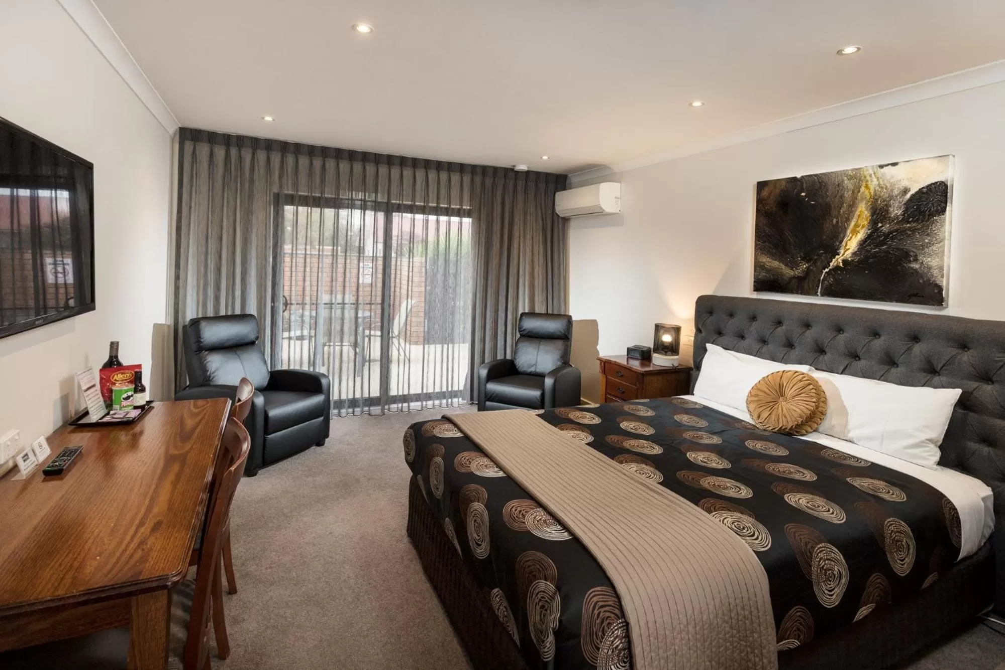 View (from property/room) in Addison Motor Inn