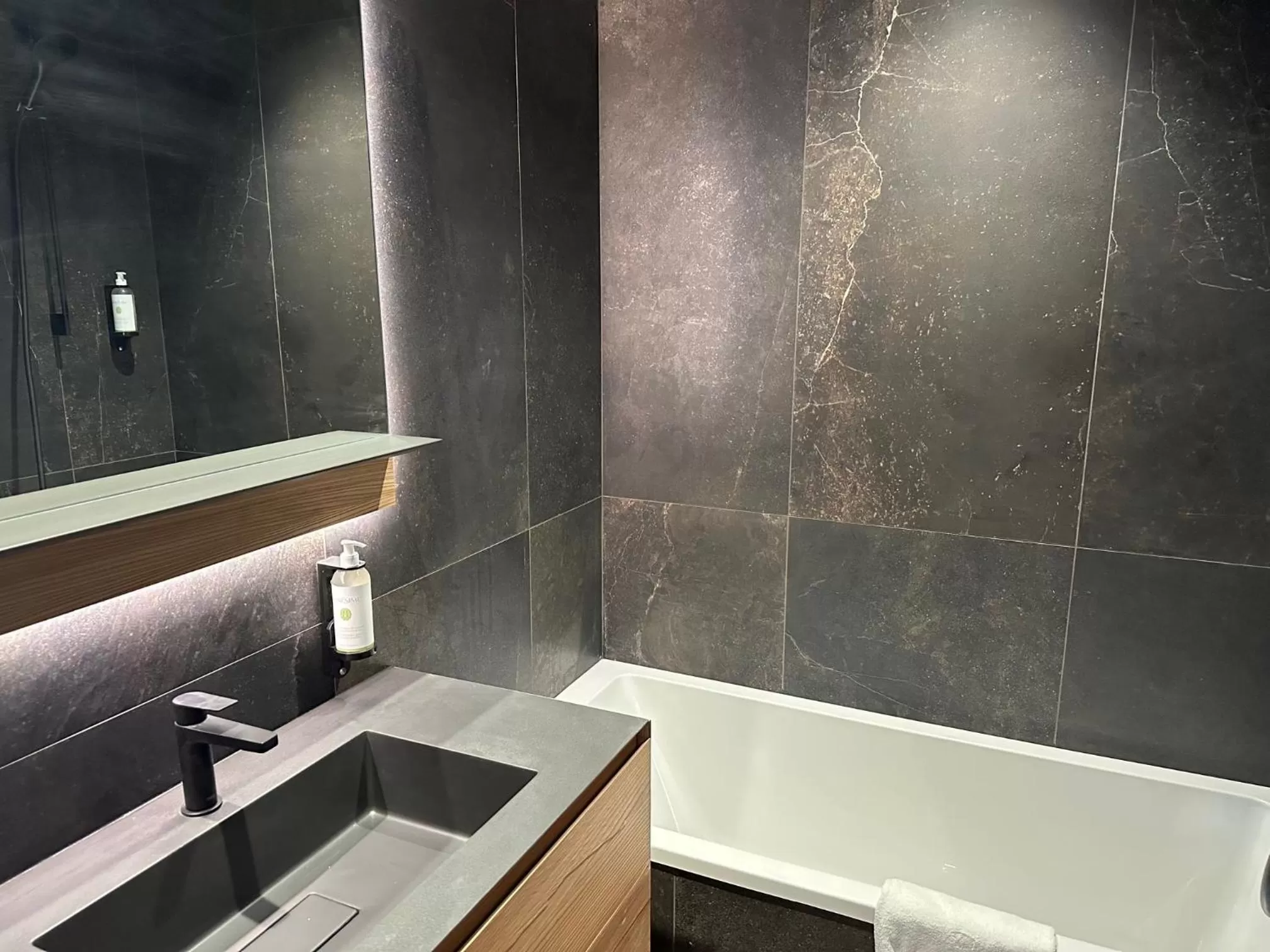 Bathroom in Domaine de Suzel