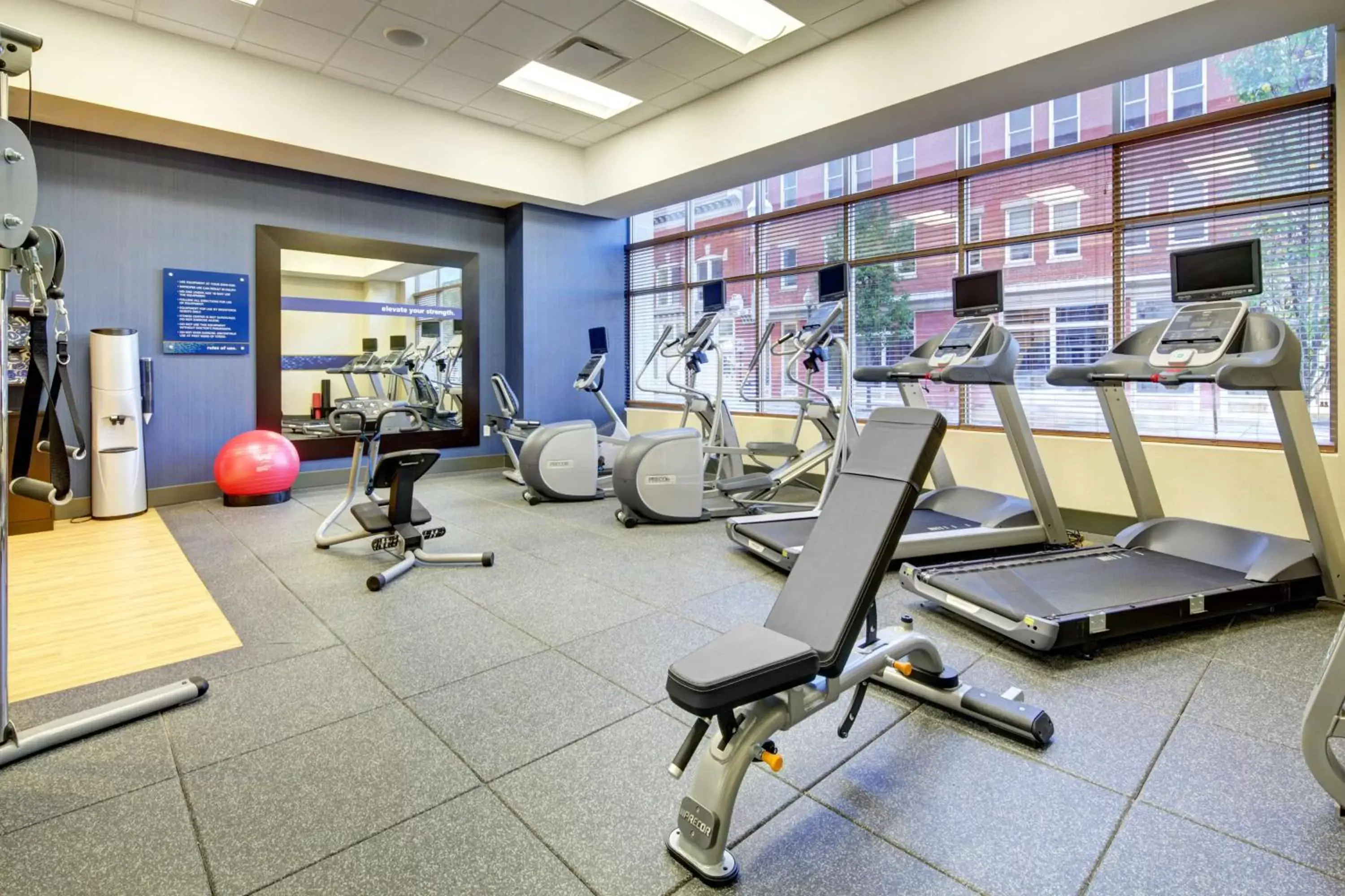 Fitness centre/facilities, Fitness Center/Facilities in Hampton Inn & Suites - Roanoke-Downtown, VA