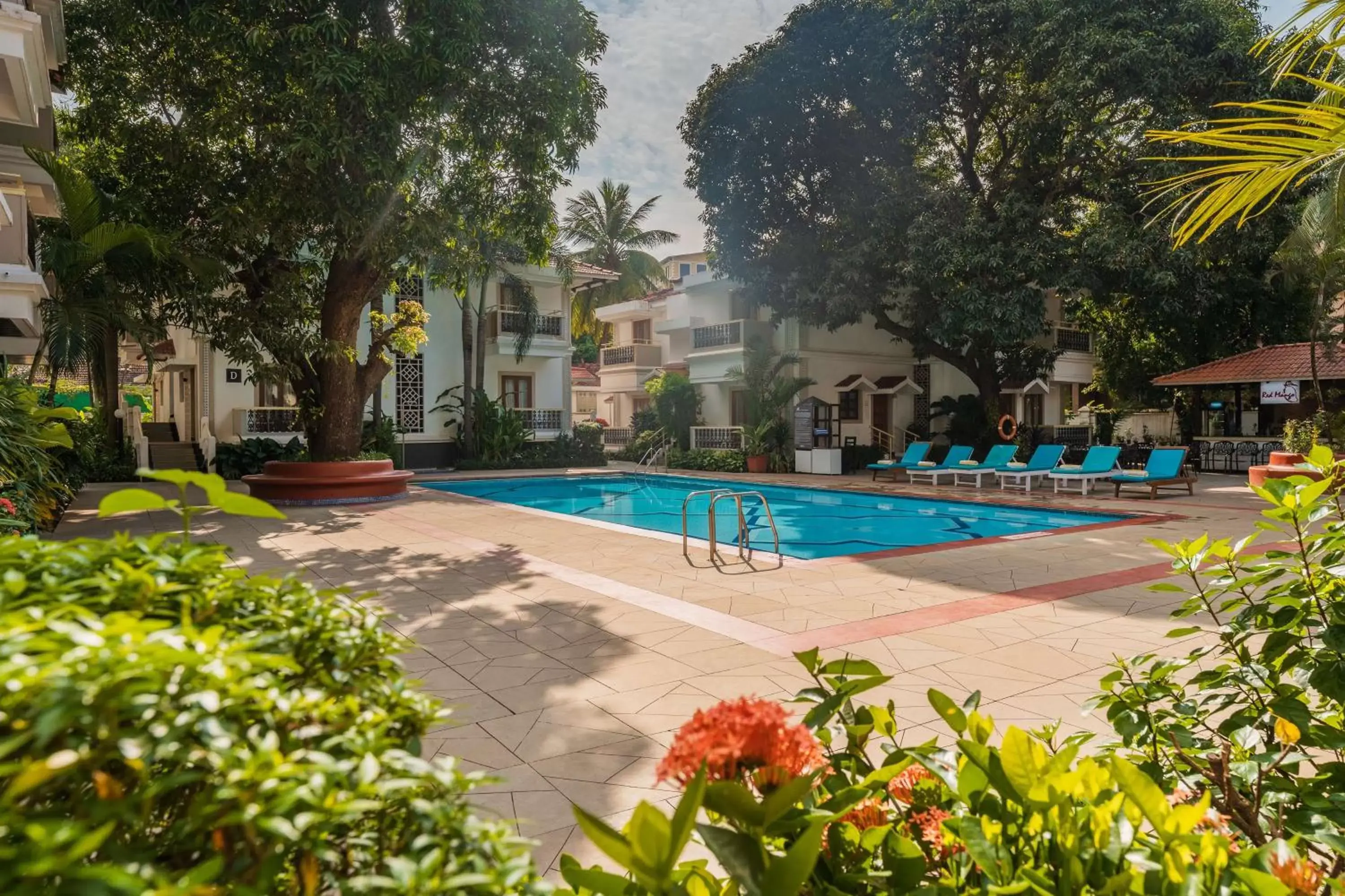 Pool view, Swimming Pool in Radisson Goa Candolim