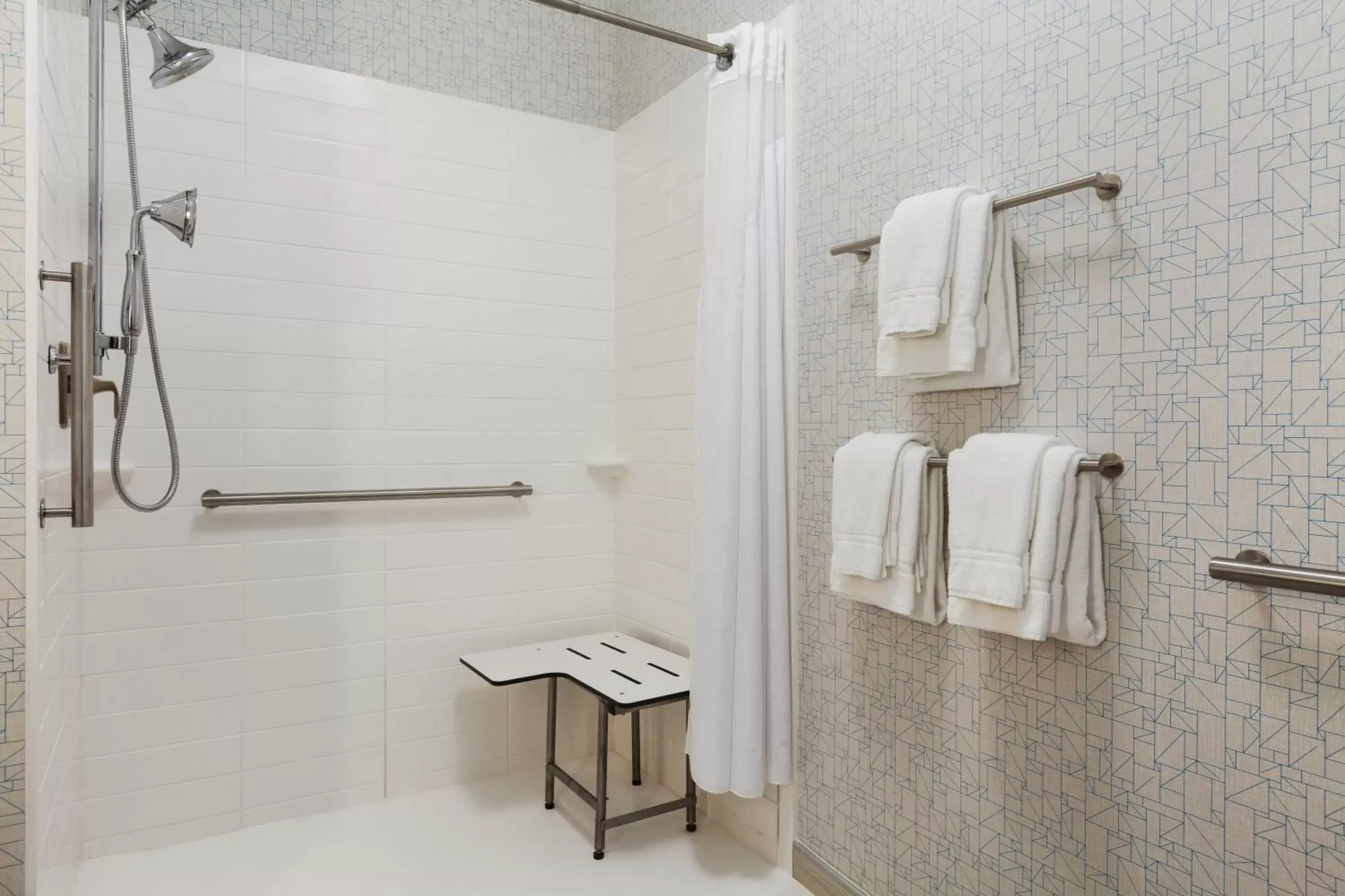Photo of the whole room, Bathroom in Holiday Inn Express & Suites Edinburg- Mcallen Area, an IHG Hotel