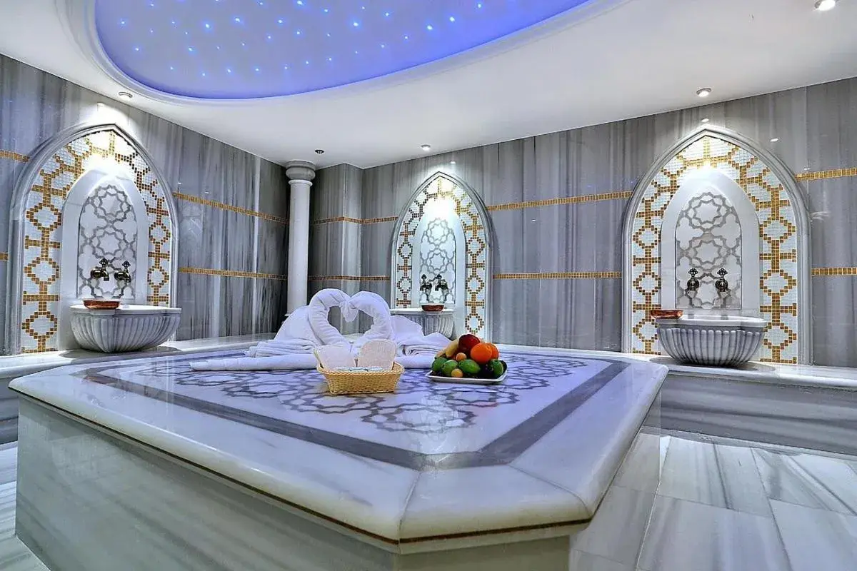 Spa and wellness centre/facilities in Hotel Emirhan Palace