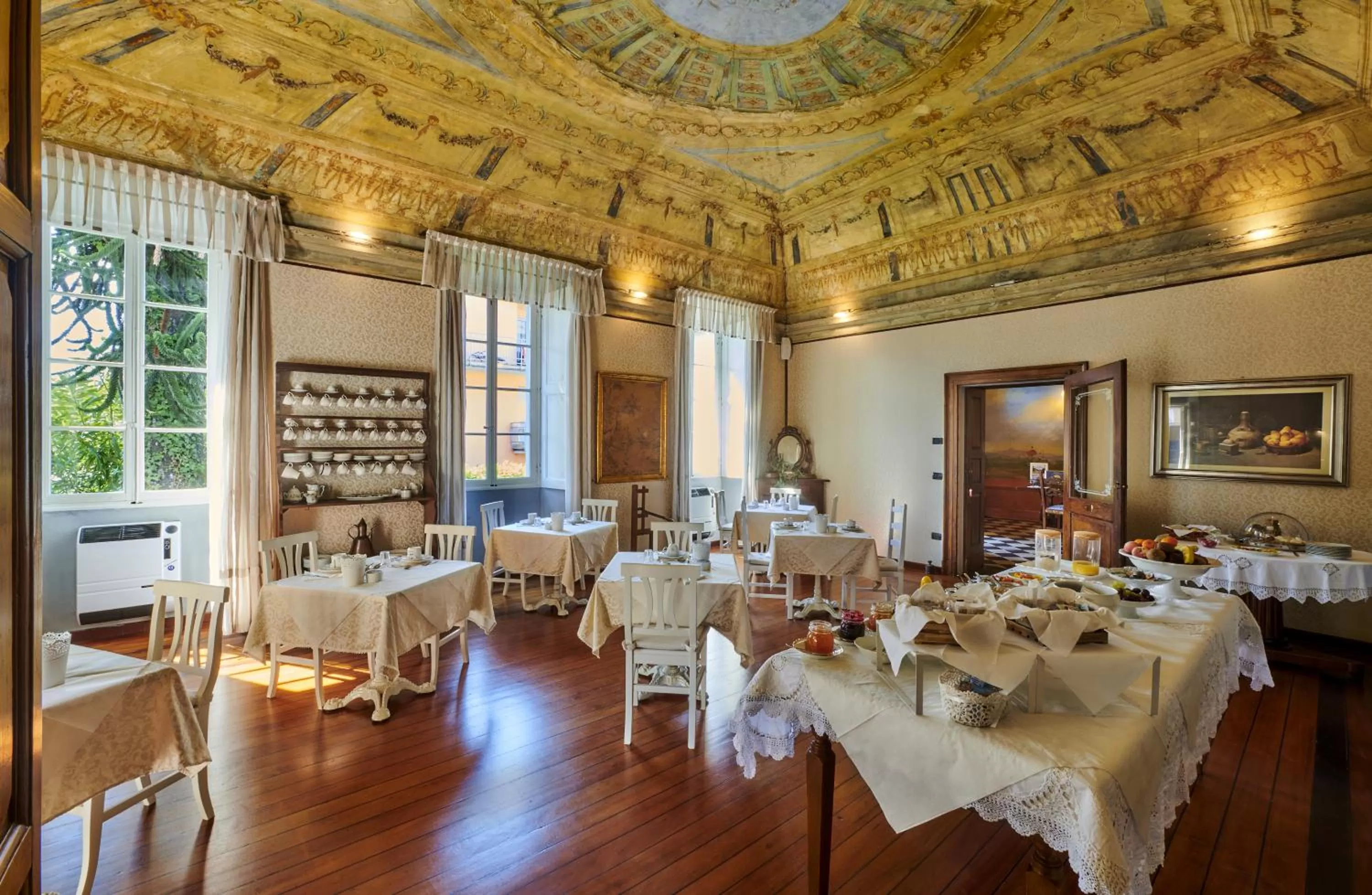 Food and drinks in Villa Annamaria B&B