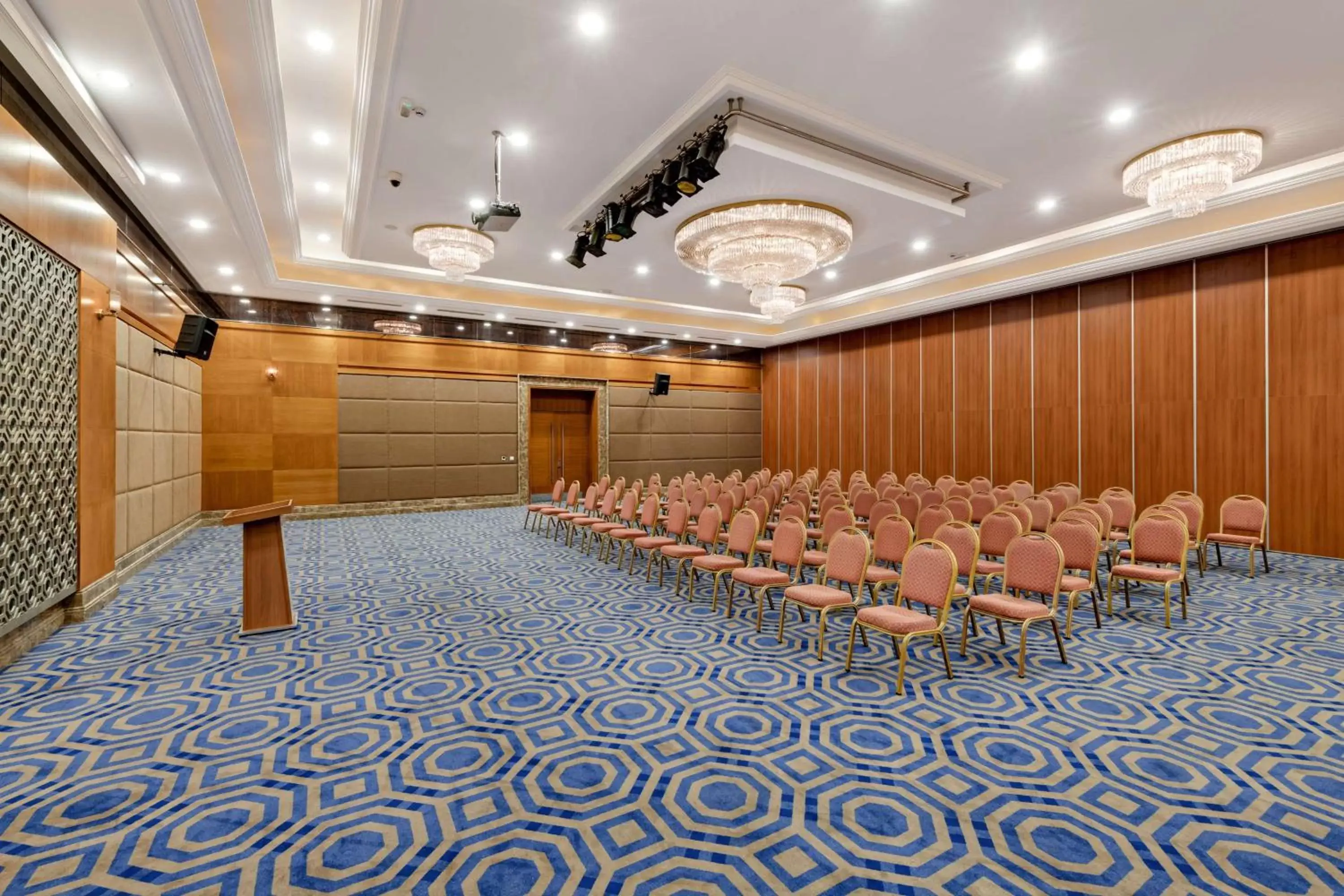 Meeting/conference room, Banquet Facilities in Doubletree by Hilton Van