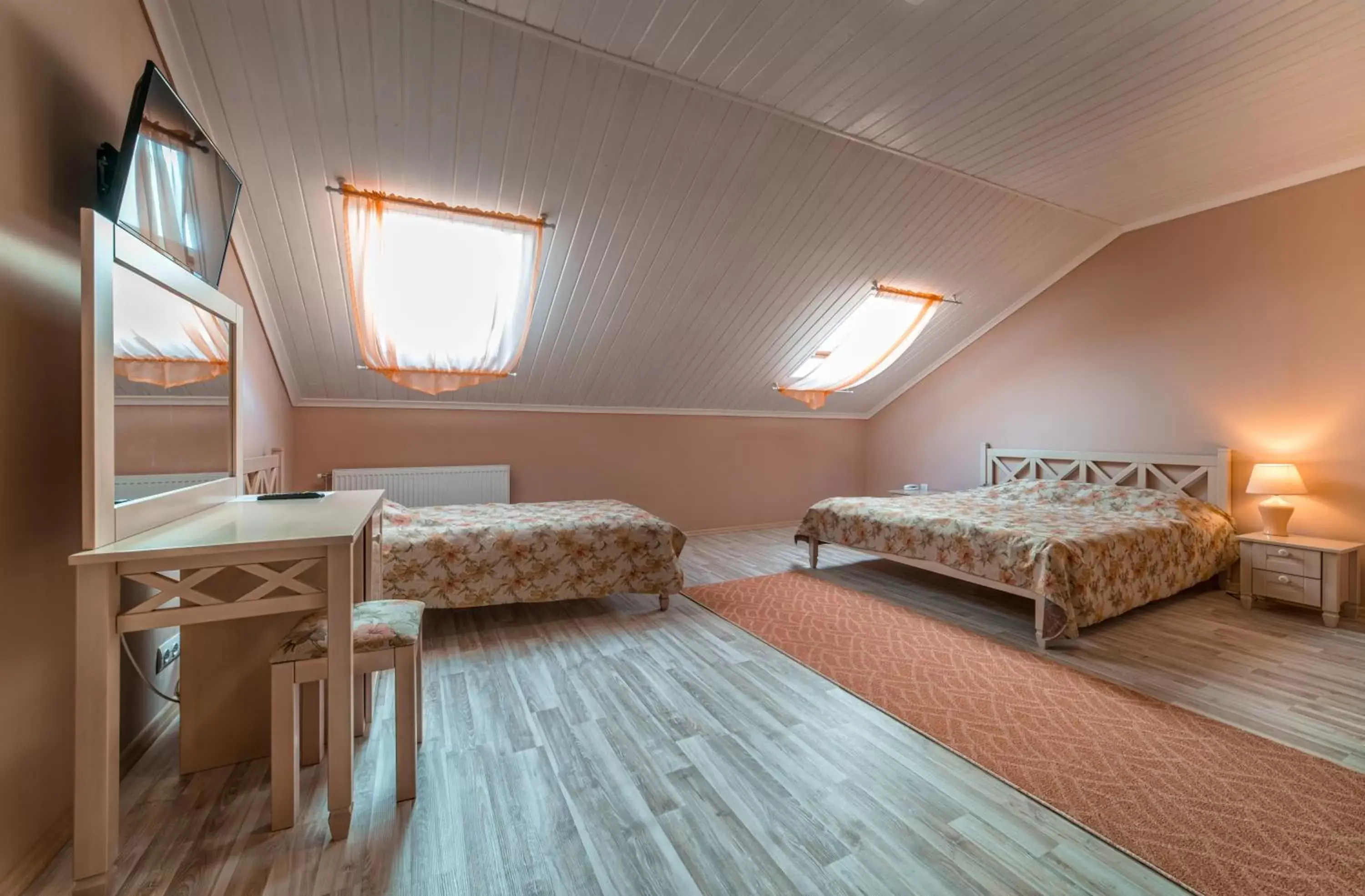 Superior Family Room in Hotel and Restaurant Velure Superior Family Room in Hotel and Restaurant Velure