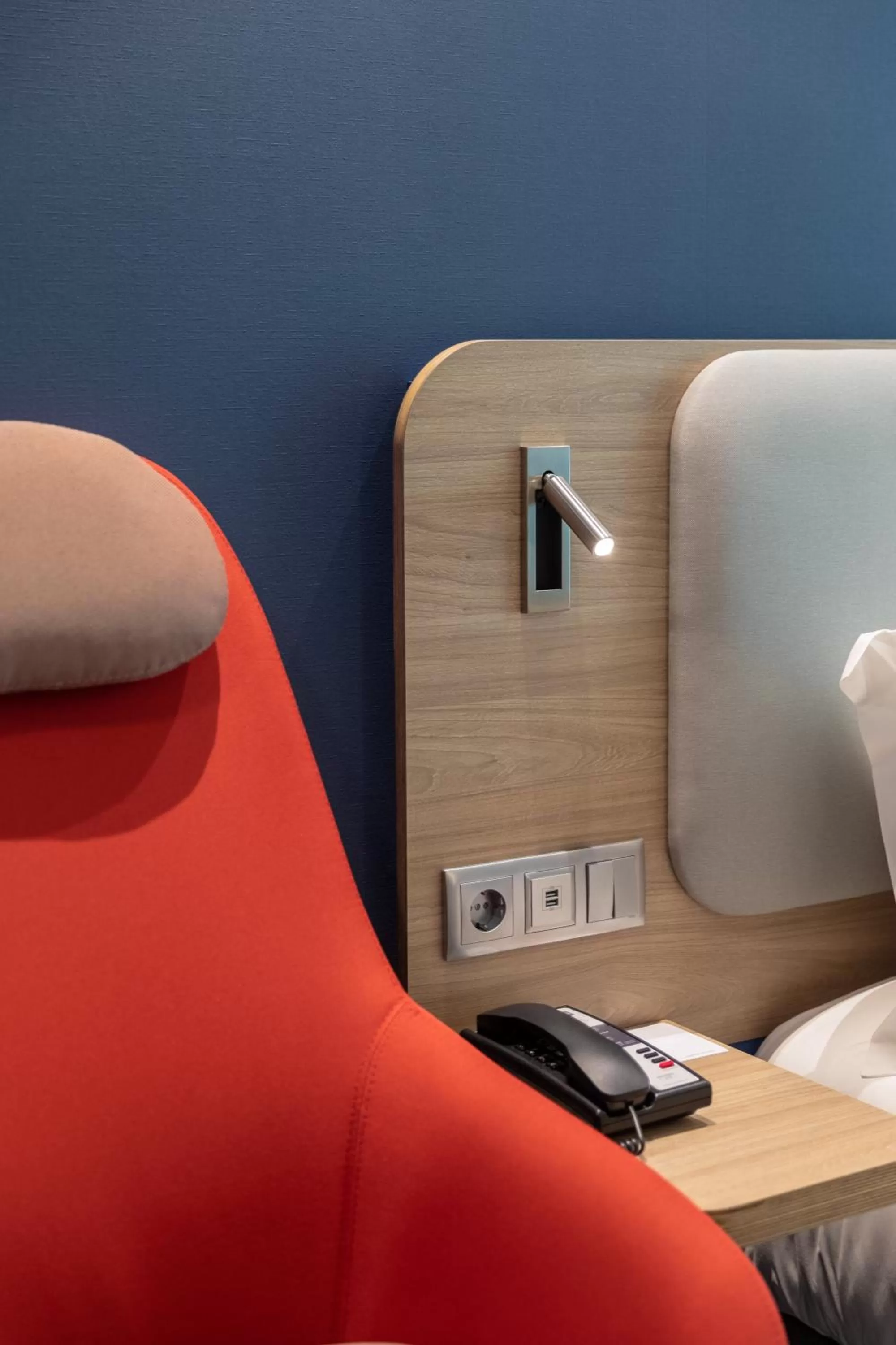 Photo of the whole room in Holiday Inn Express - Lisbon - Plaza Saldanha by IHG