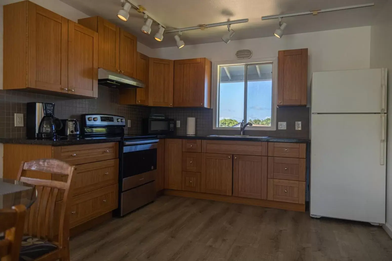 Kitchen or kitchenette, Kitchen/Kitchenette in Puu Koa Palms vacation rental