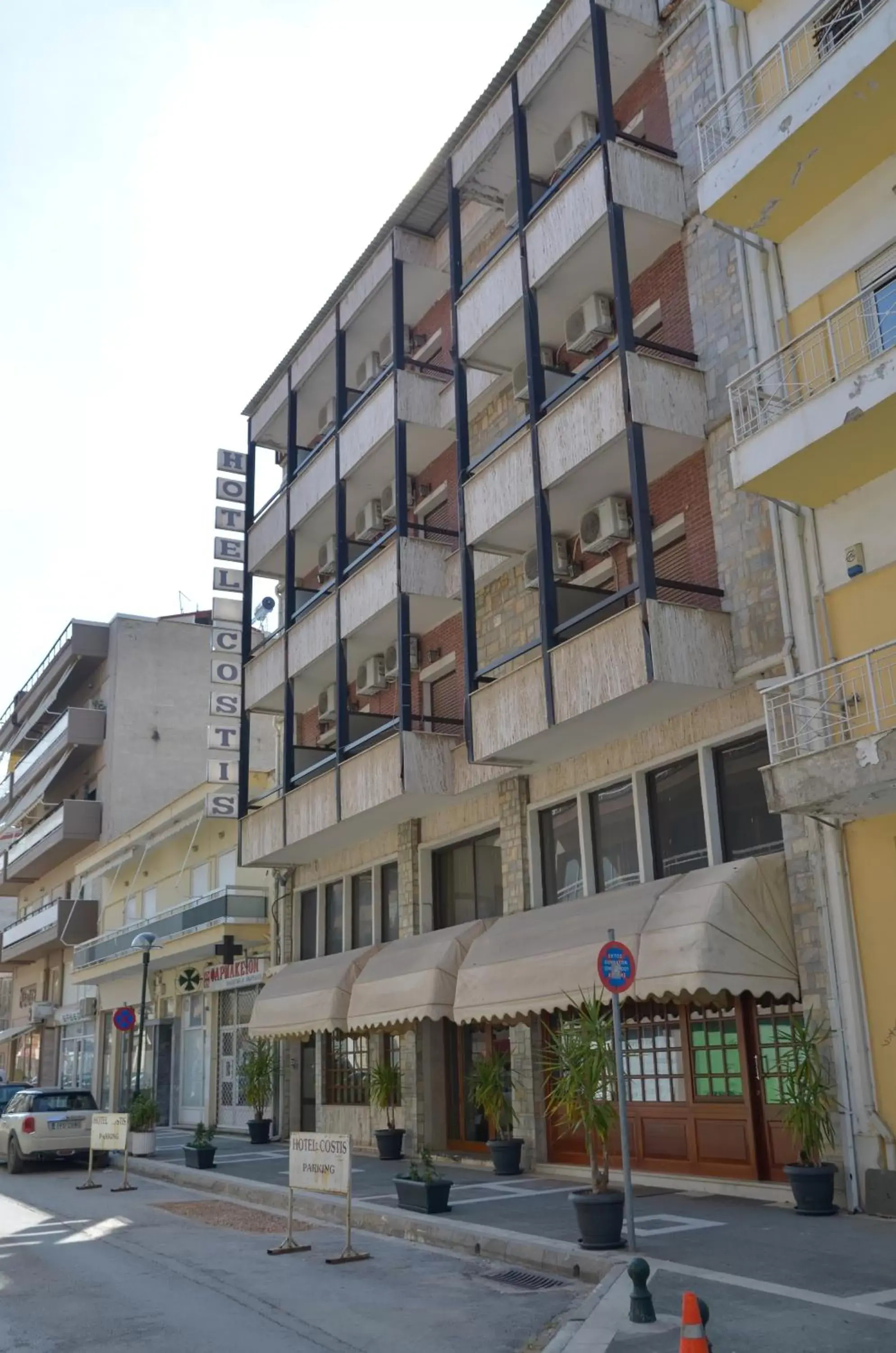 Facade/entrance in Hotel Costis