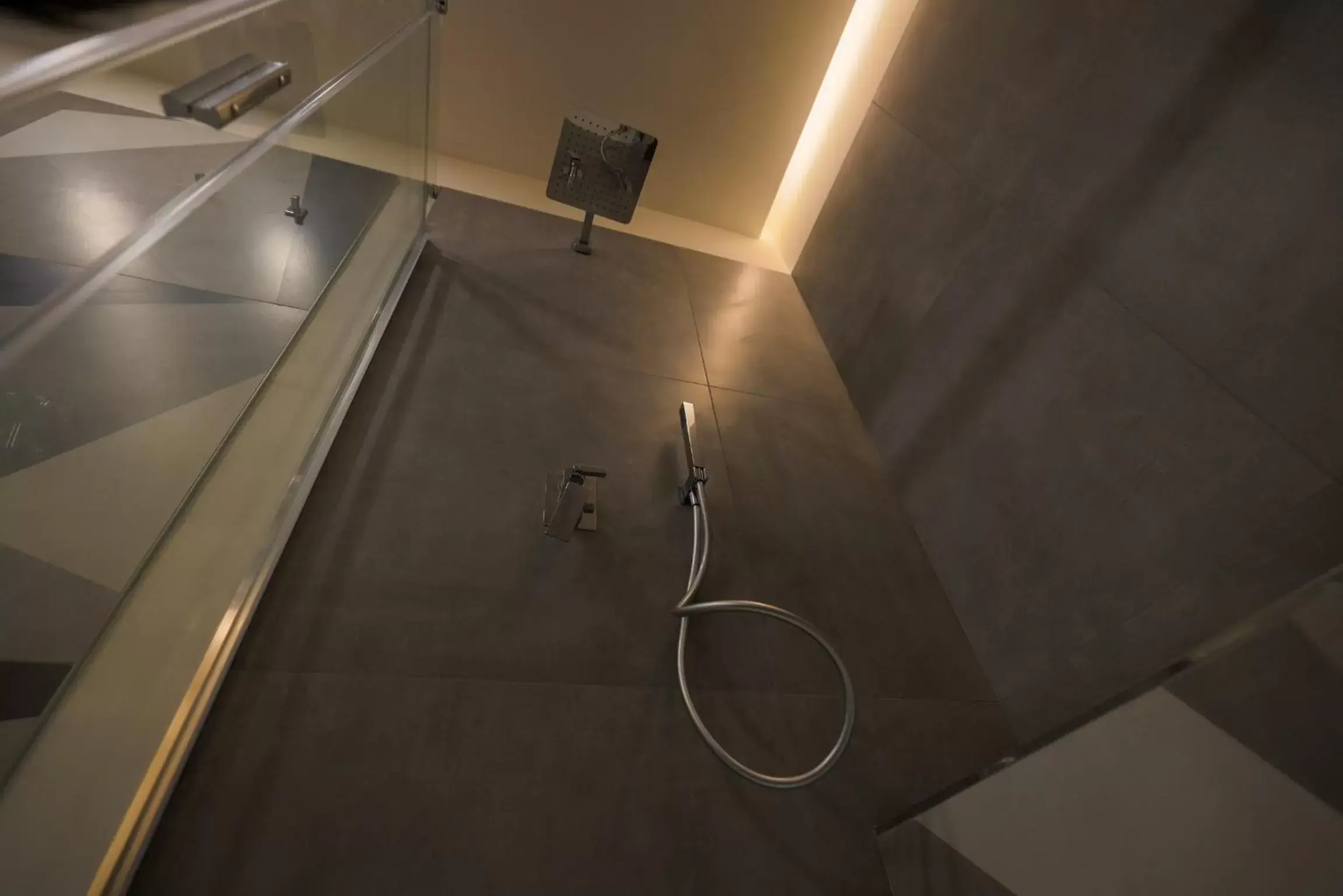 Shower, Bathroom in Brettia Guest Rooms