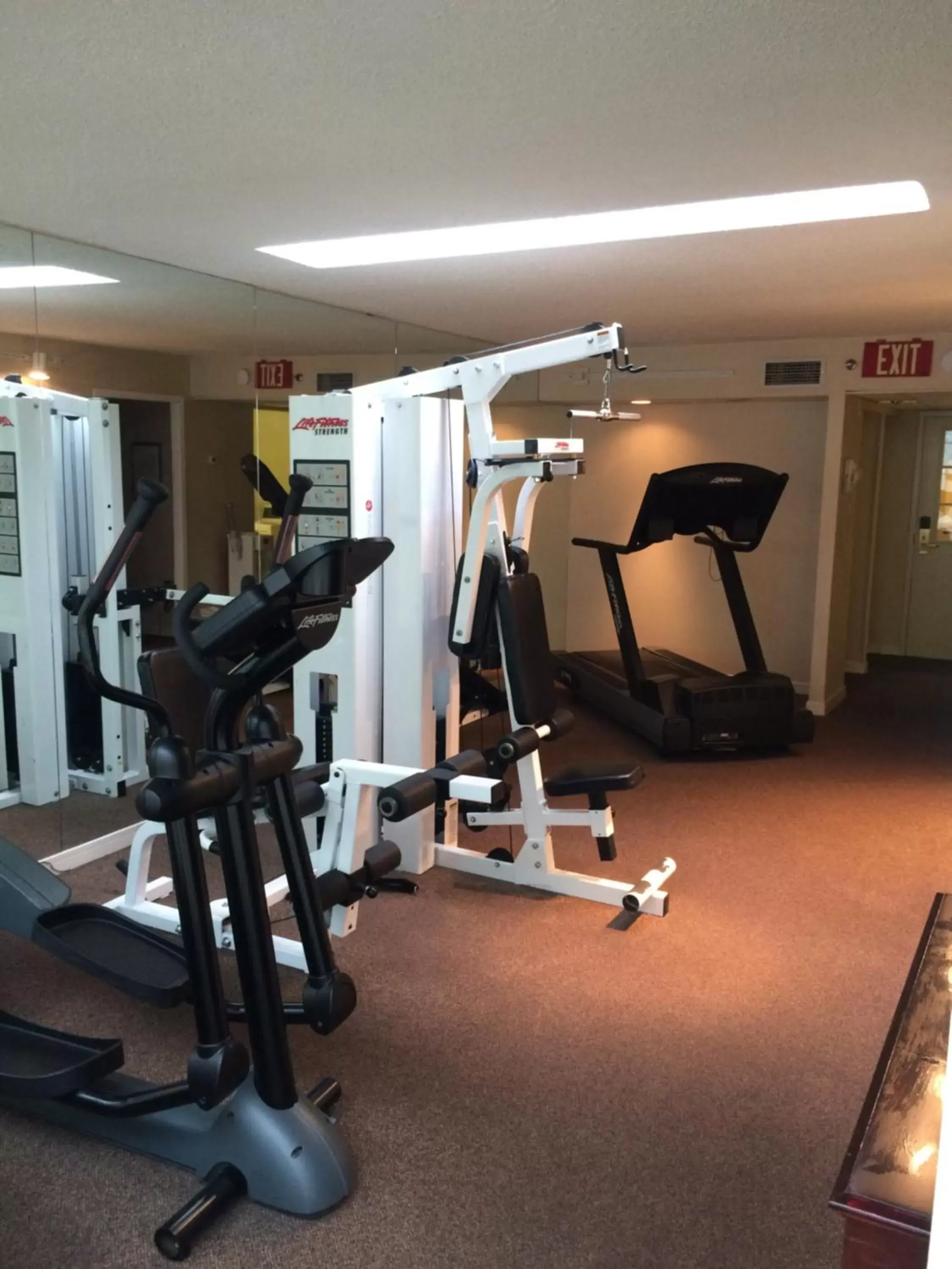 Fitness centre/facilities, Fitness Center/Facilities in Atrium Inn Vancouver