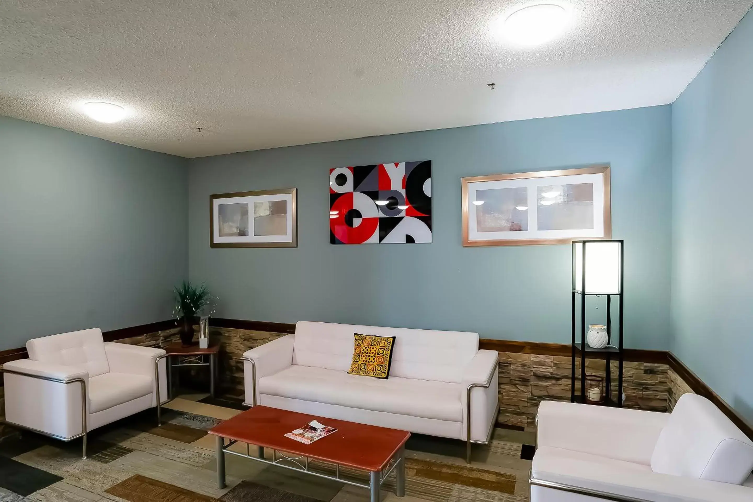 Lobby or reception, Seating Area in OYO Hotel Redwood Falls near Jackpot Casino