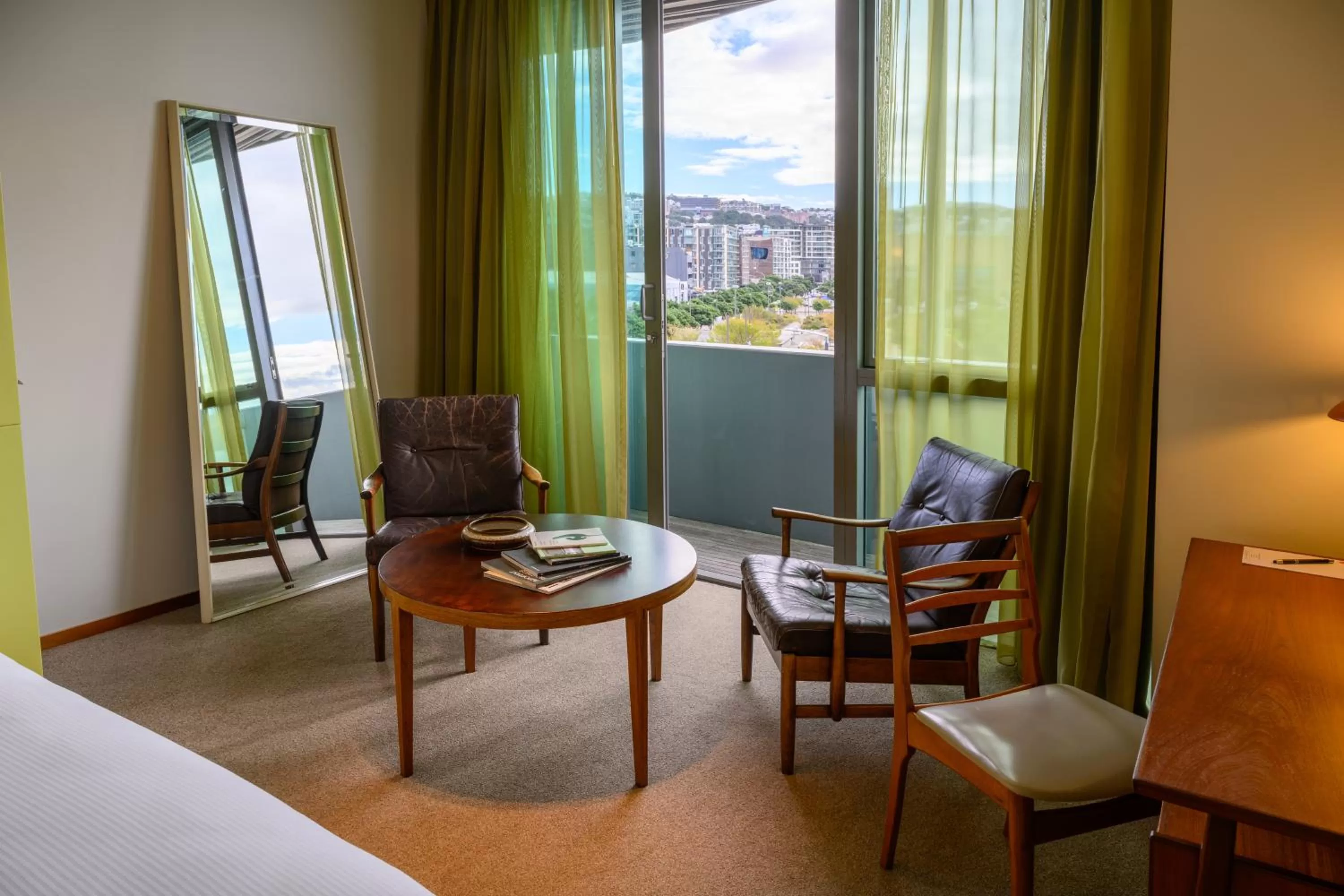 View (from property/room), Bed in Ohtel Wellington