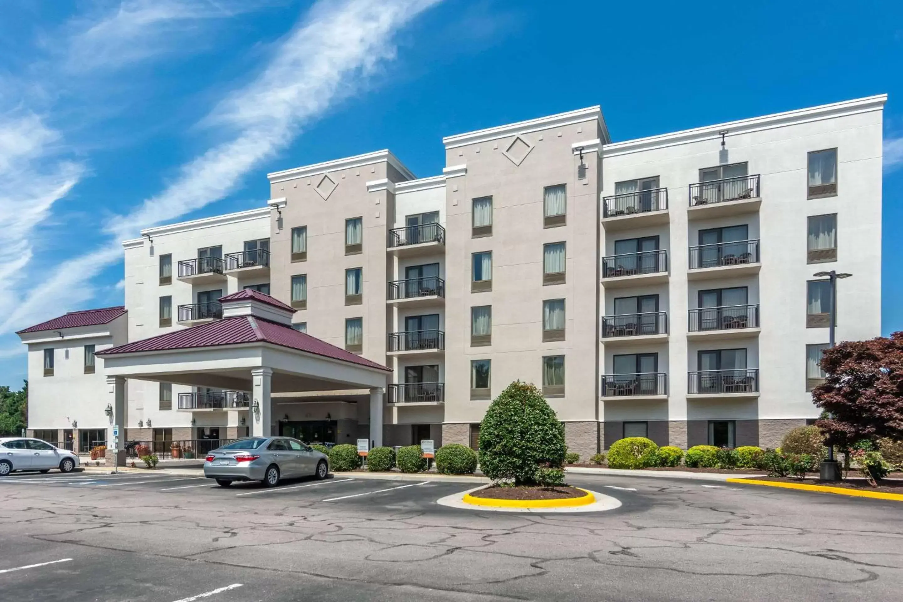 Property Building in Comfort Suites Southpark