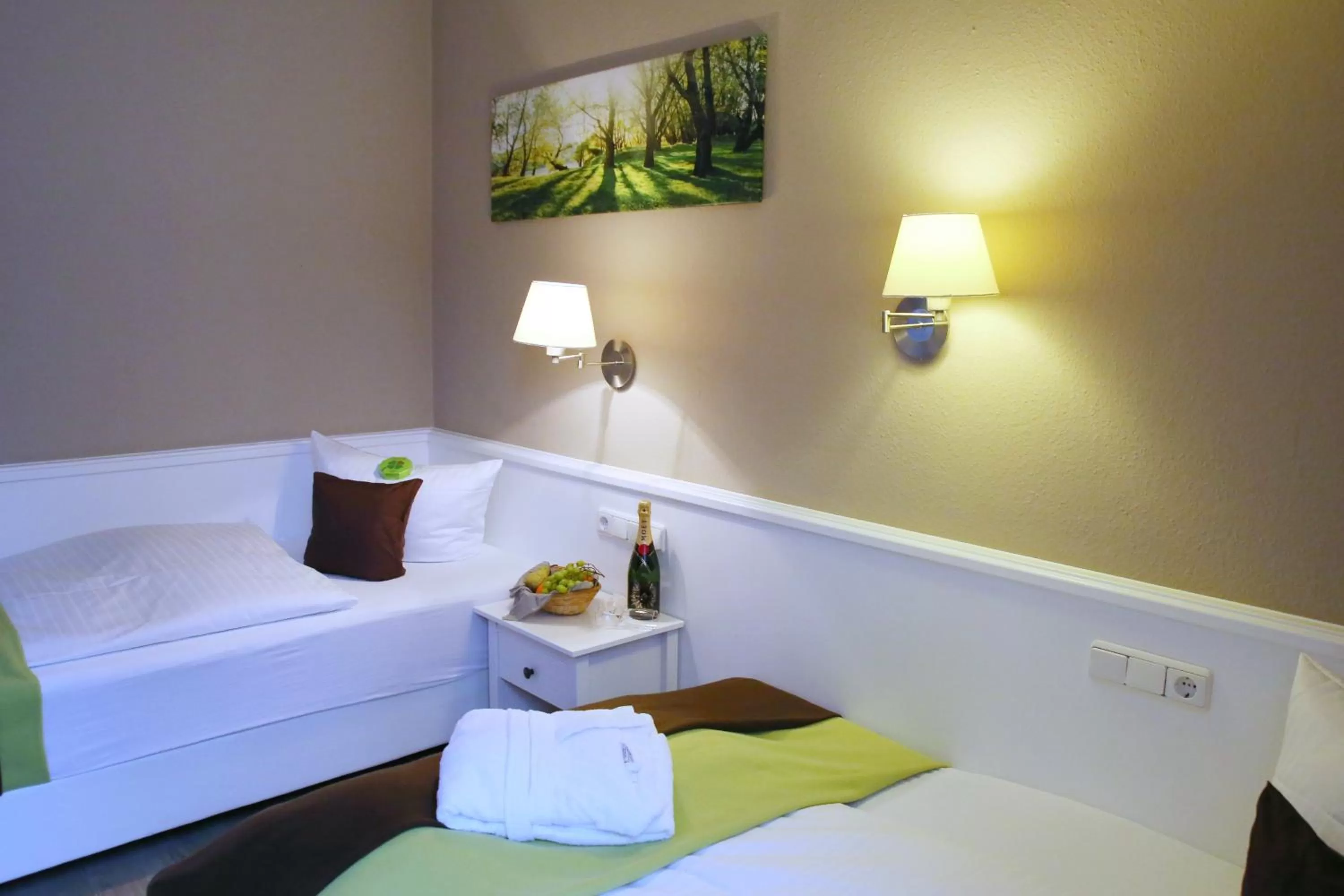 Bedroom, Bed in Waldhotel Wilhelmshöhe