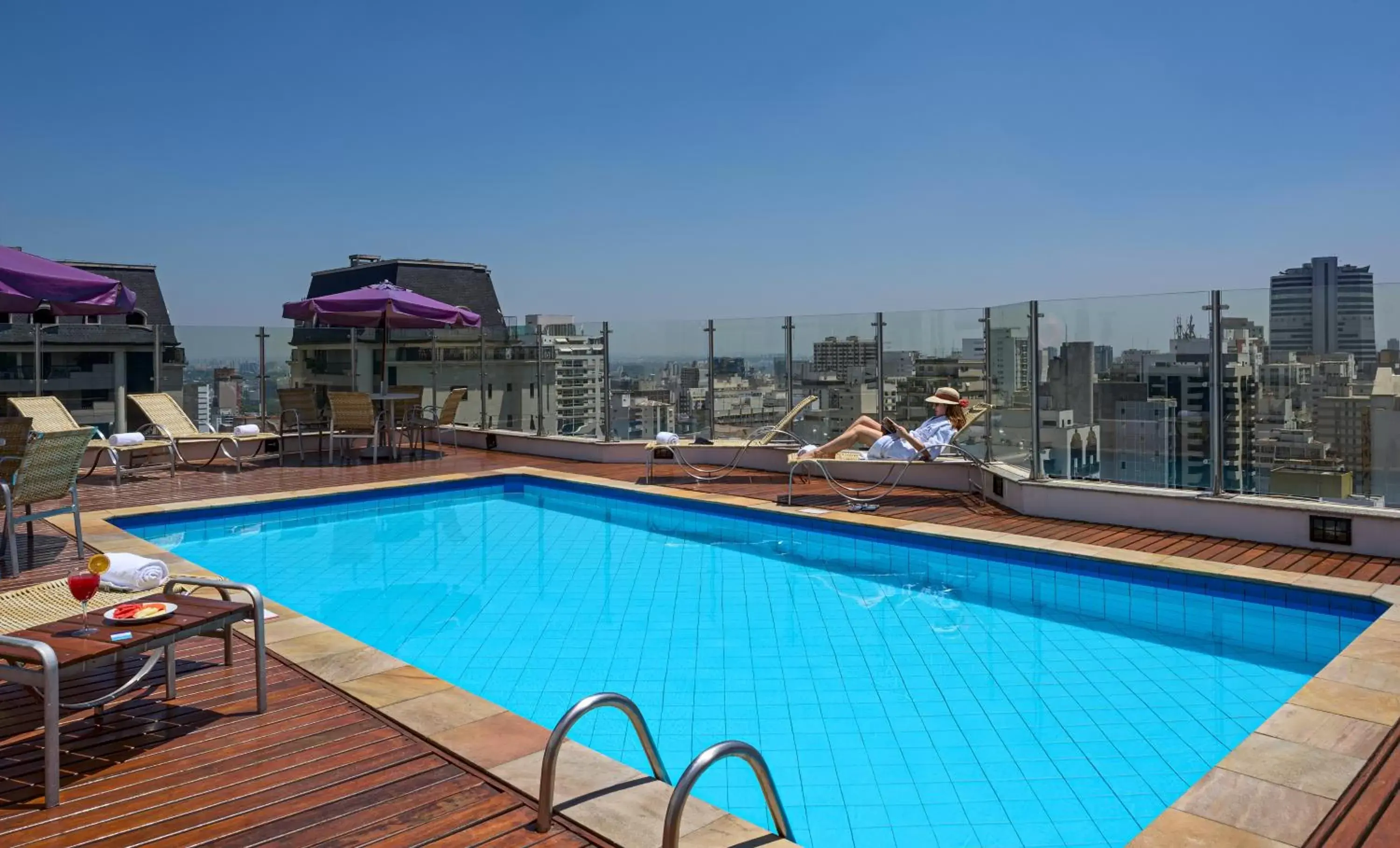 Swimming Pool in Mercure Sao Paulo Alamedas