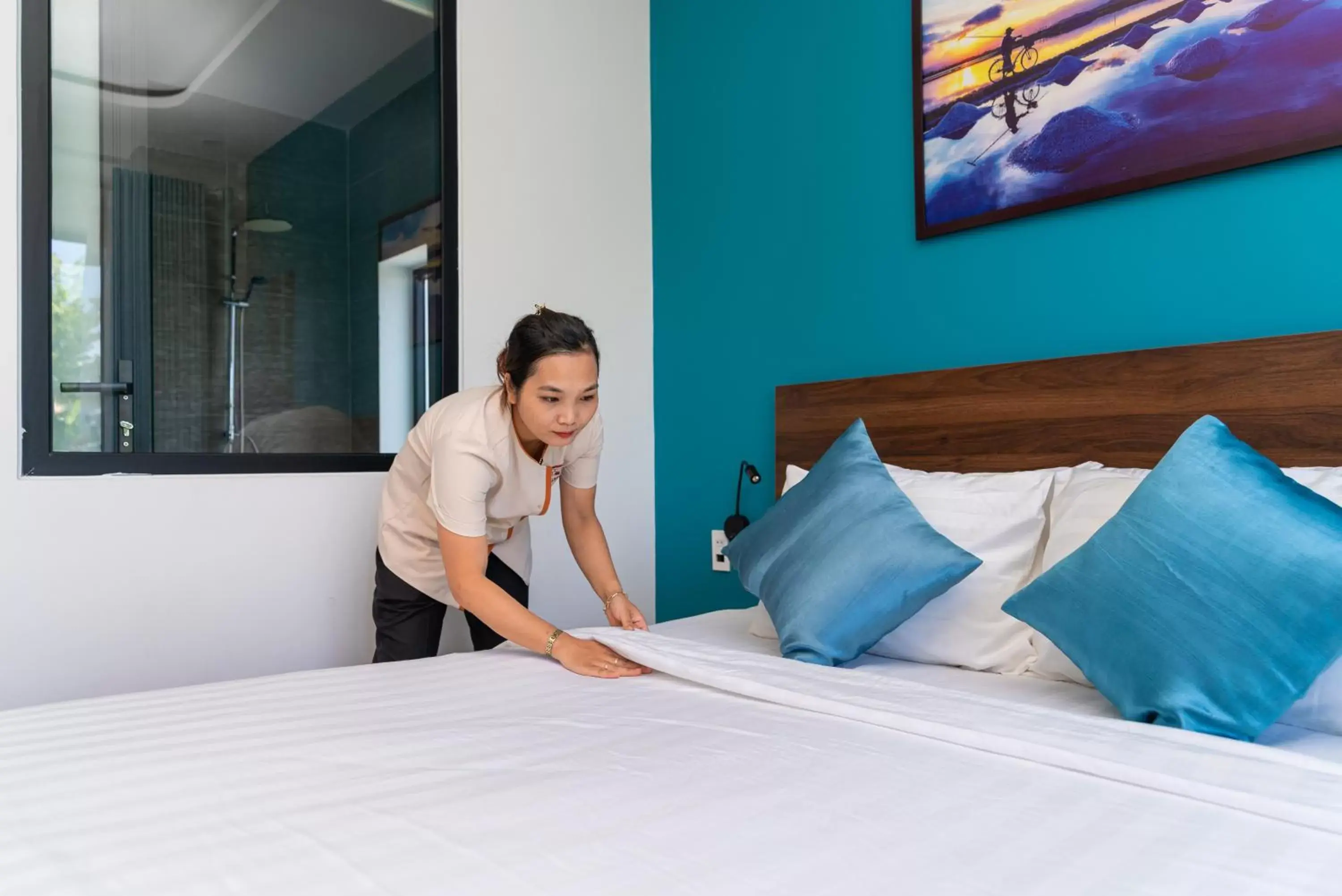 Bed in Hoianese Pool & Sunset Hotel - Cultural Experiential Hotel Bed in Hoianese Pool & Sunset Hotel - Cultural Experiential Hotel