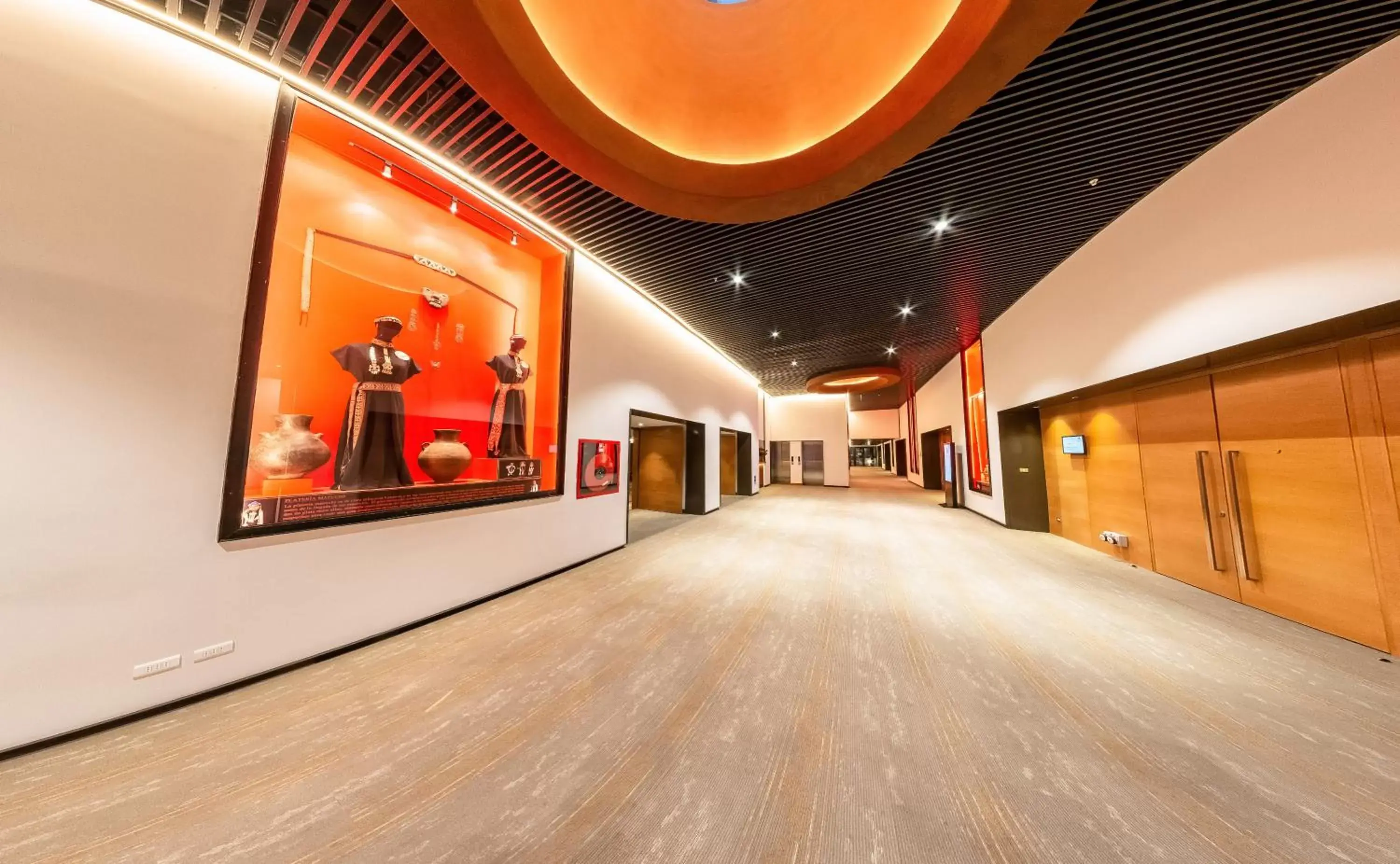 Lobby/Reception in Almacruz Hotel y Centro de Convenciones (Ex Galerías)