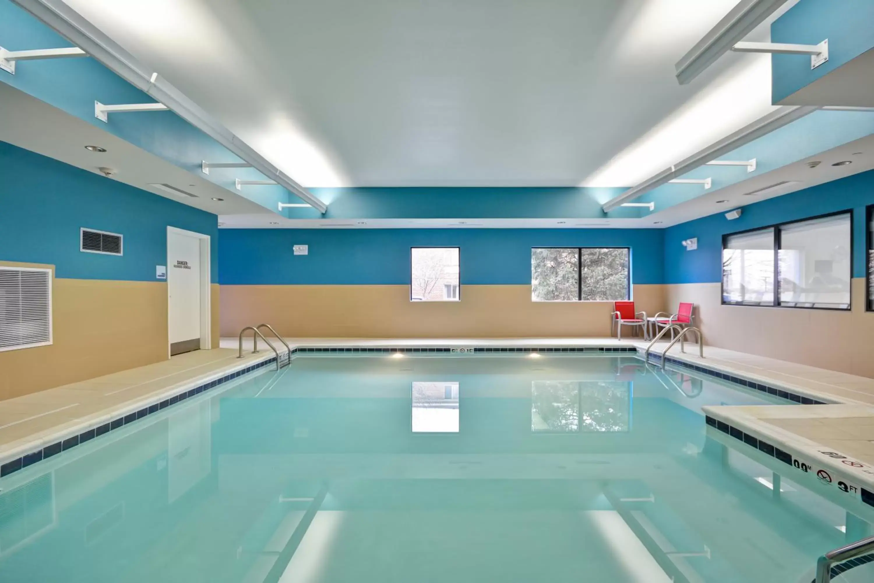 Swimming Pool in Holiday Inn Express - Evansville, an IHG Hotel
