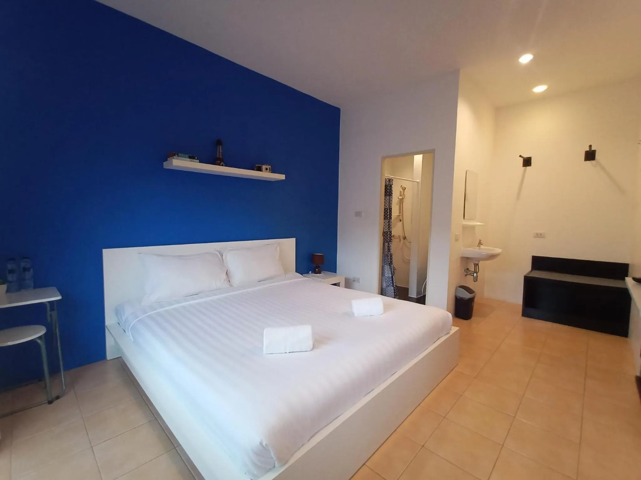 Property building, Bed in Chino Town Gallery Alley - SHA Plus