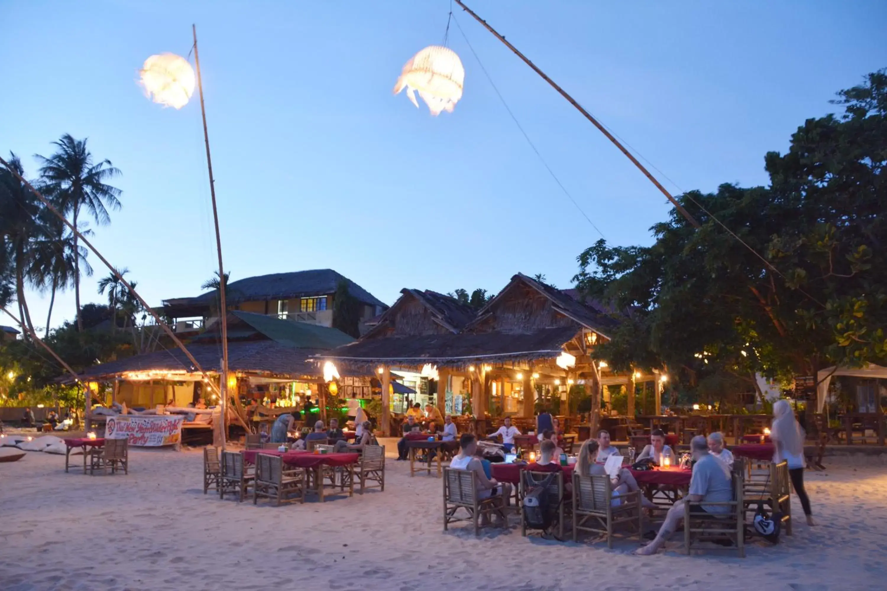 Restaurant/Places to Eat in Kantiang Bay View Resort