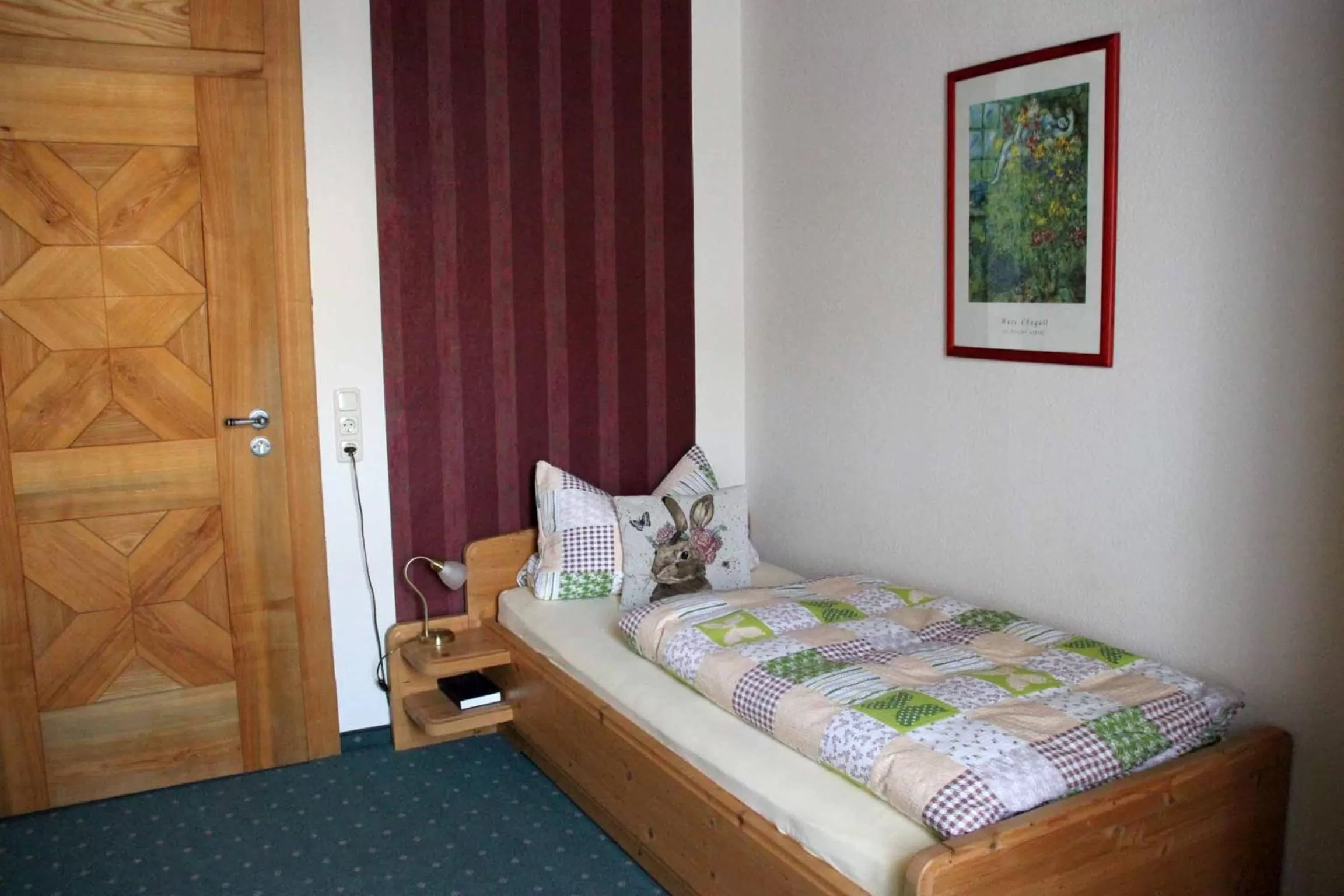 Bed in Hotel Gasthof Zum weissen Lamm