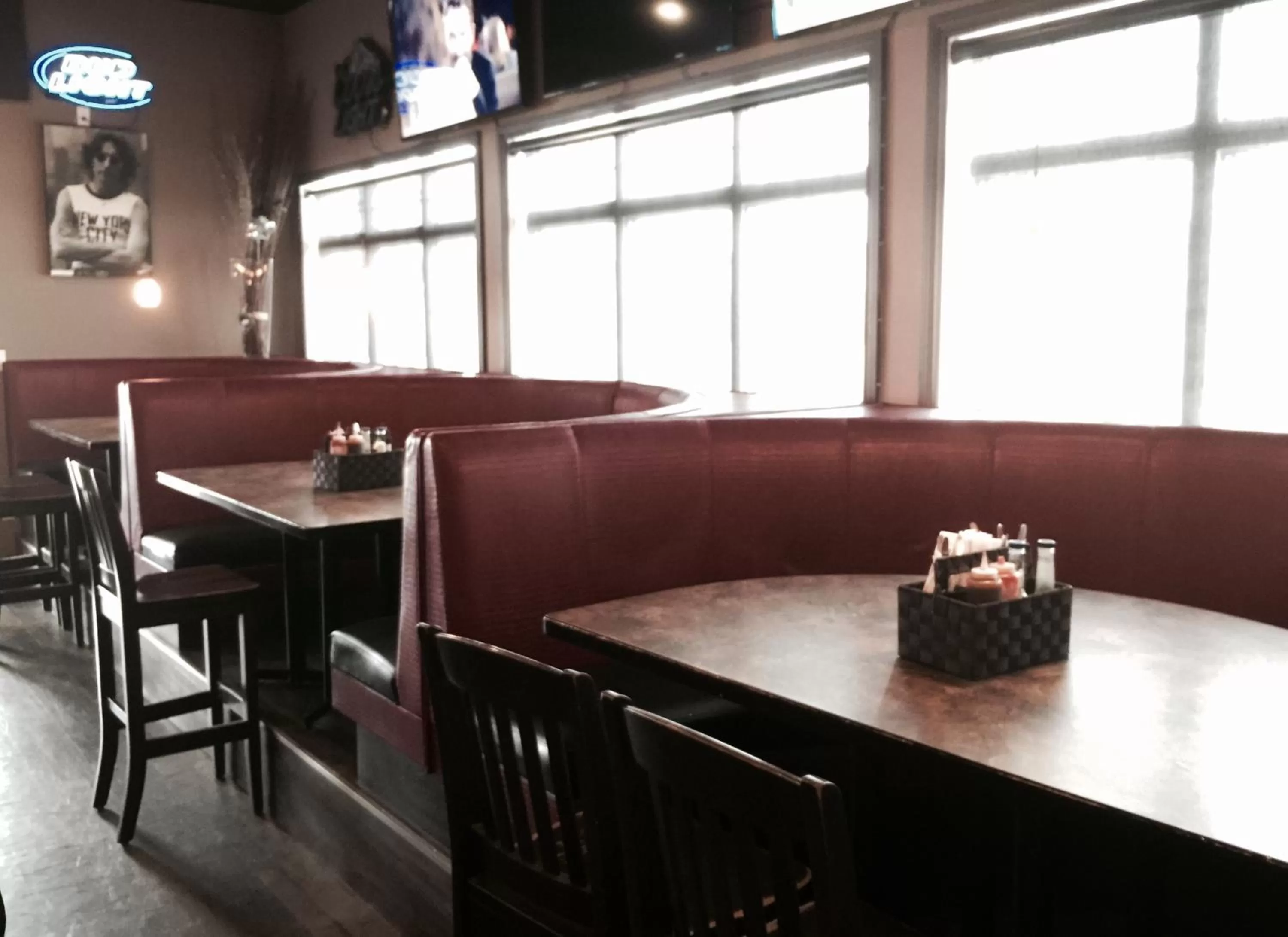 Bedroom in 121 Steakhouse & Motel