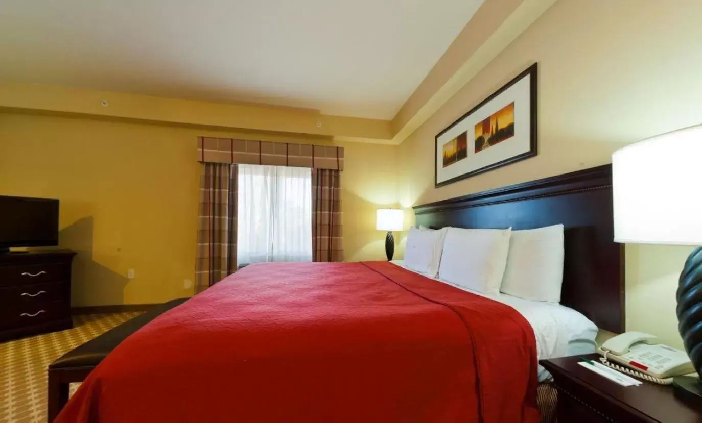 Studio King Suite - Disability Access/Non-Smoking in Country Suites Absecon-Atlantic City, NJ Studio King Suite - Disability Access/Non-Smoking in Country Suites Absecon-Atlantic City, NJ