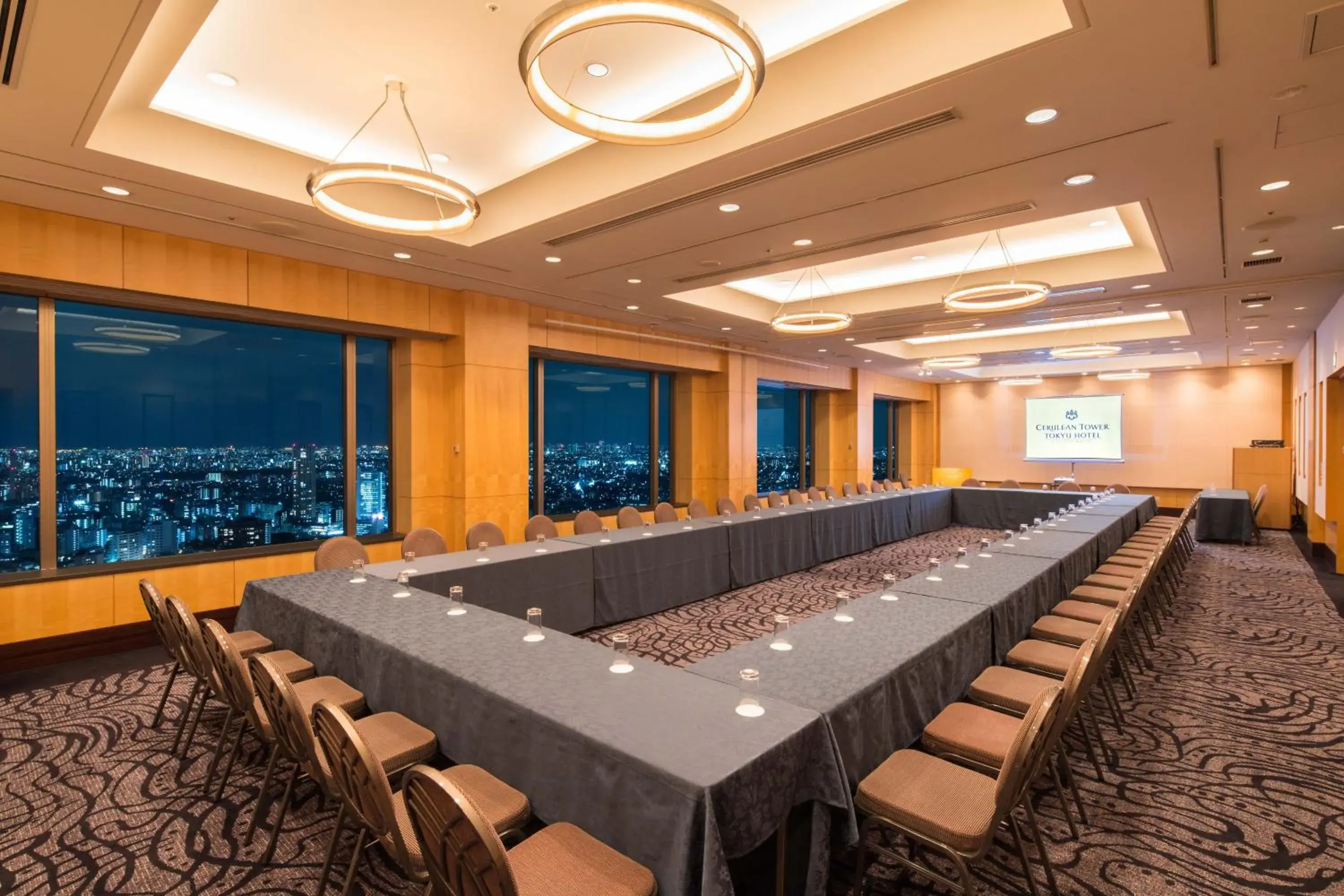 Business facilities in Cerulean Tower Tokyu Hotel, A Pan Pacific Partner Hotel