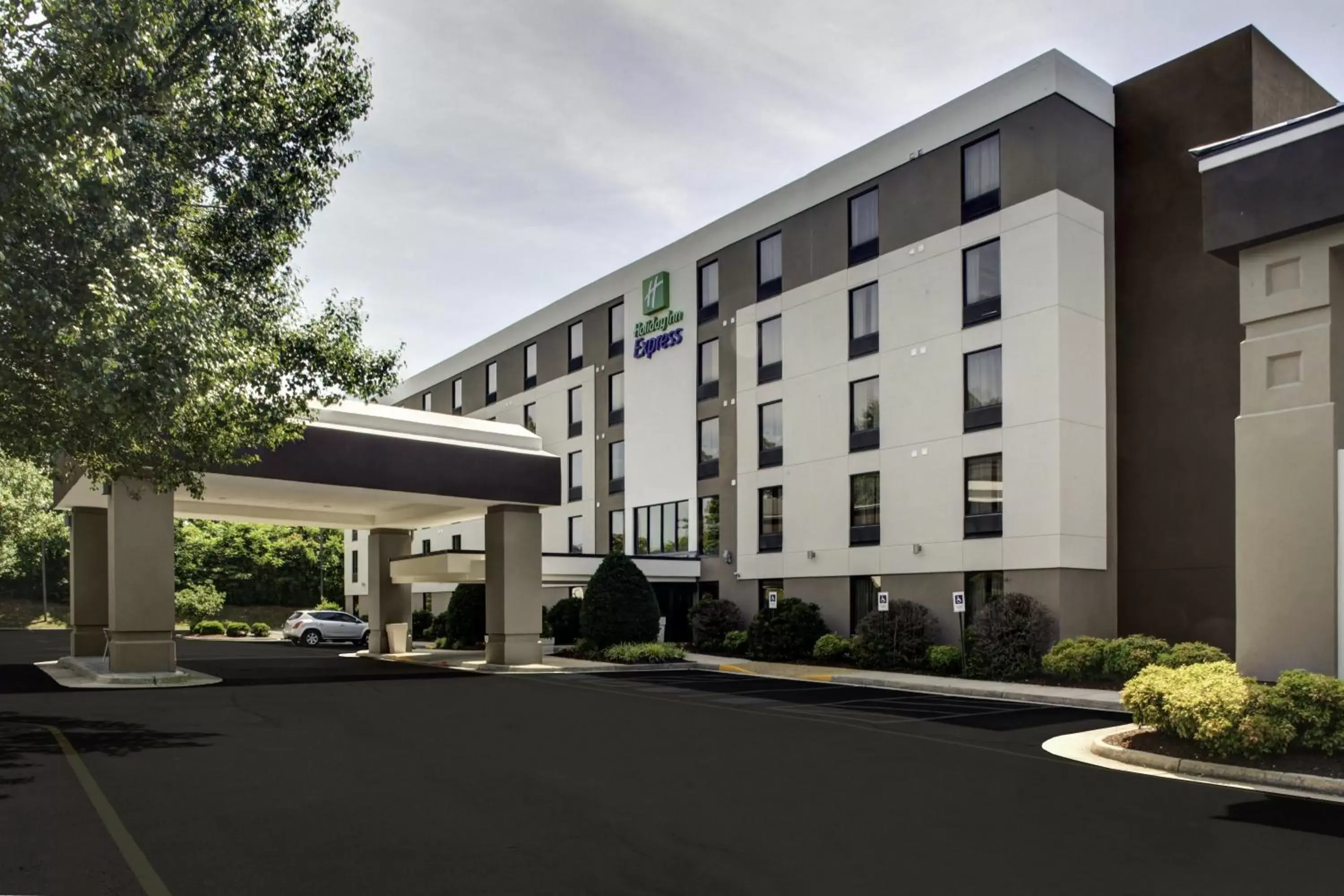 Property Building in Holiday Inn Express Richmond-Mechanicsville, an IHG Hotel