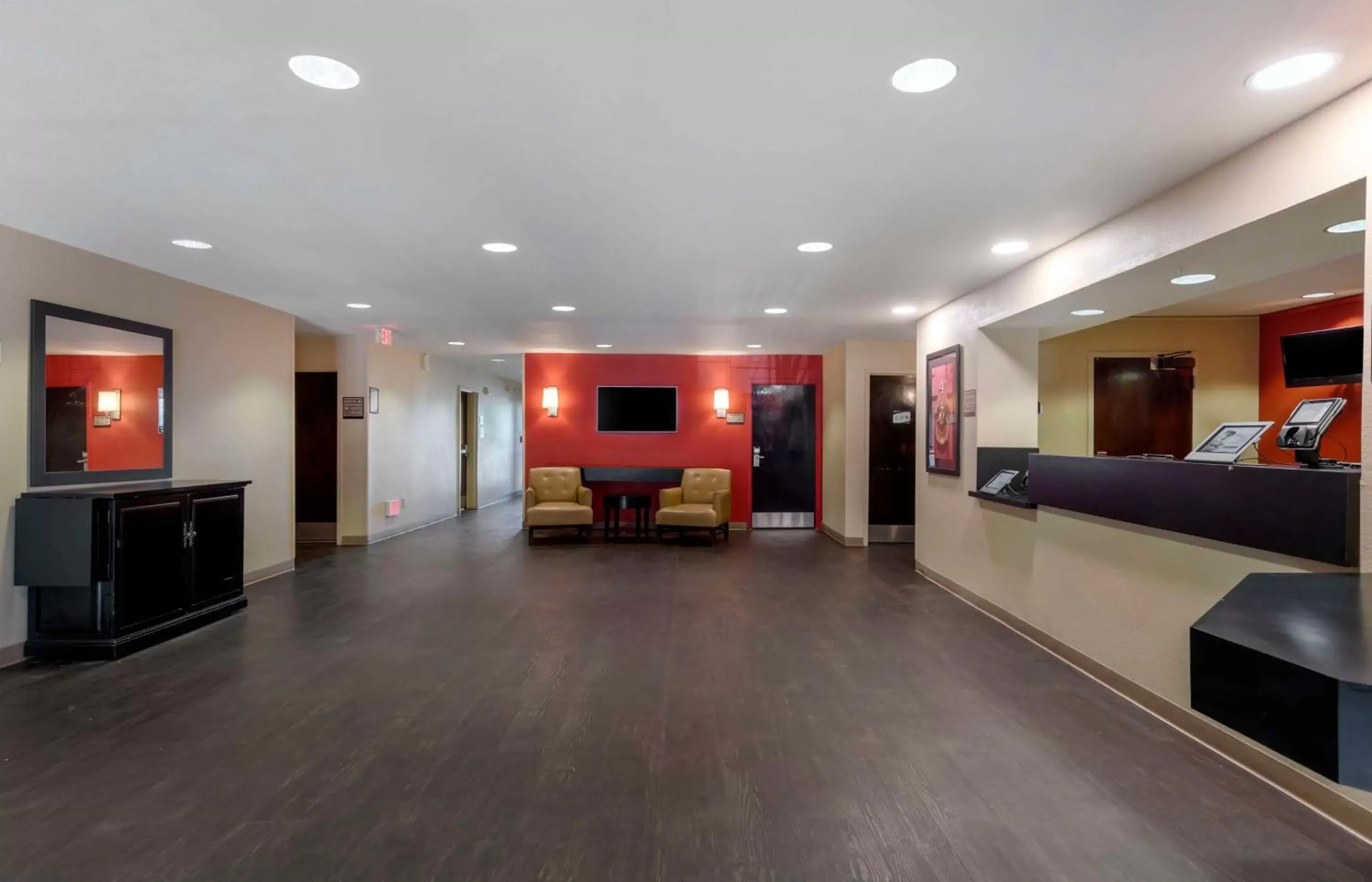 Lobby or reception, Lobby/Reception in Extended Stay America Suites - Orange County - Katella Ave