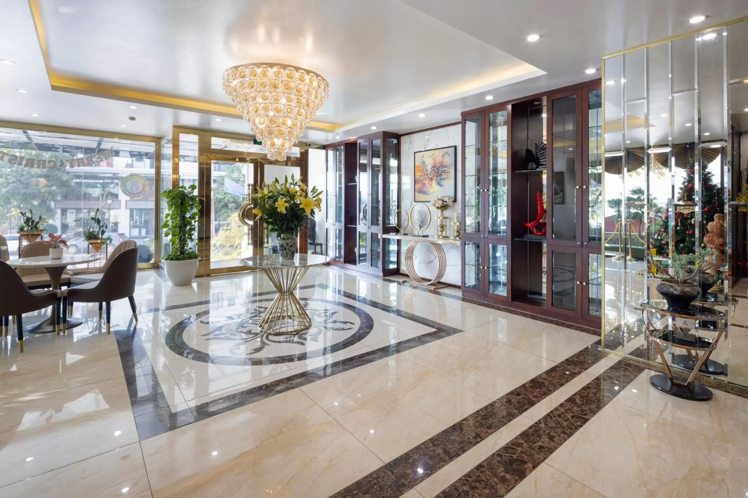 Lobby or reception in Diamond Luxury Hotel Lobby or reception in Diamond Luxury Hotel