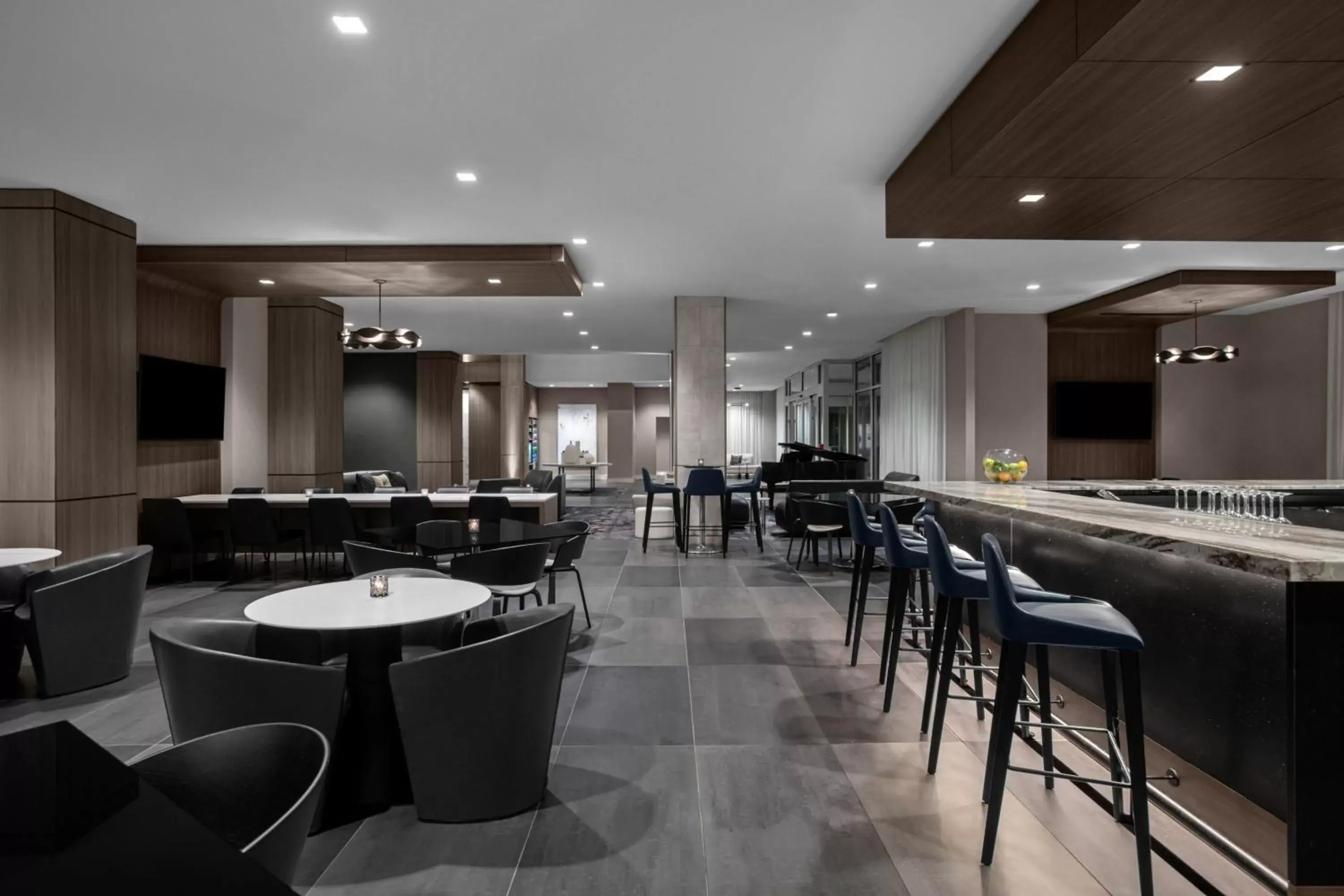 Lounge or bar, Restaurant/Places to Eat in AC Hotel by Marriott Pittsburgh Southpointe