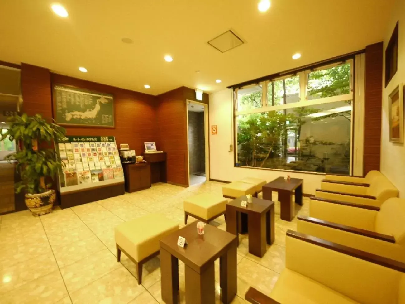Lobby or reception, Restaurant/Places to Eat in Hotel Route-Inn Court Ina