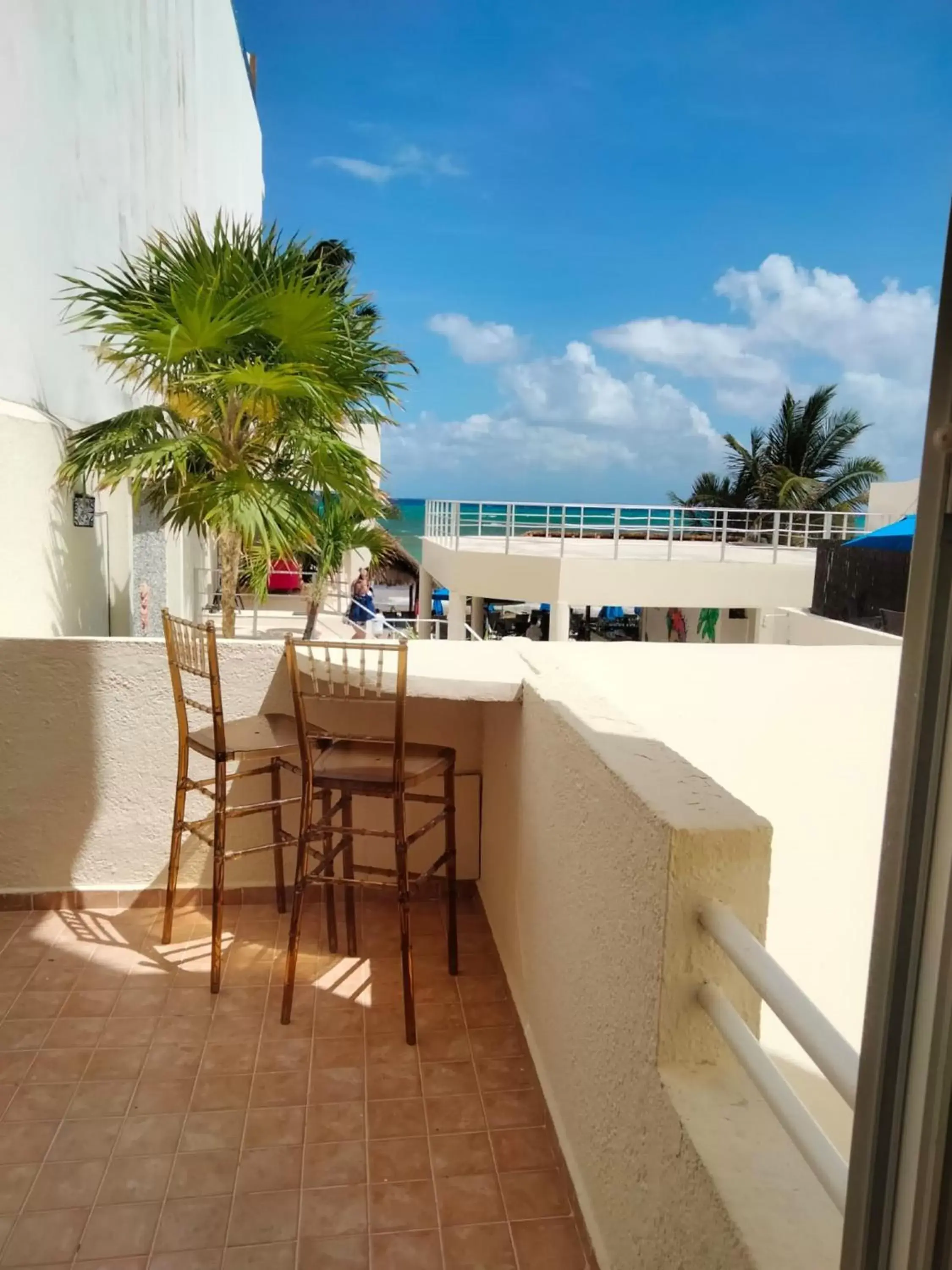 TV and multimedia, Balcony/Terrace in Playa Maya by MIJ - Beachfront Hotel