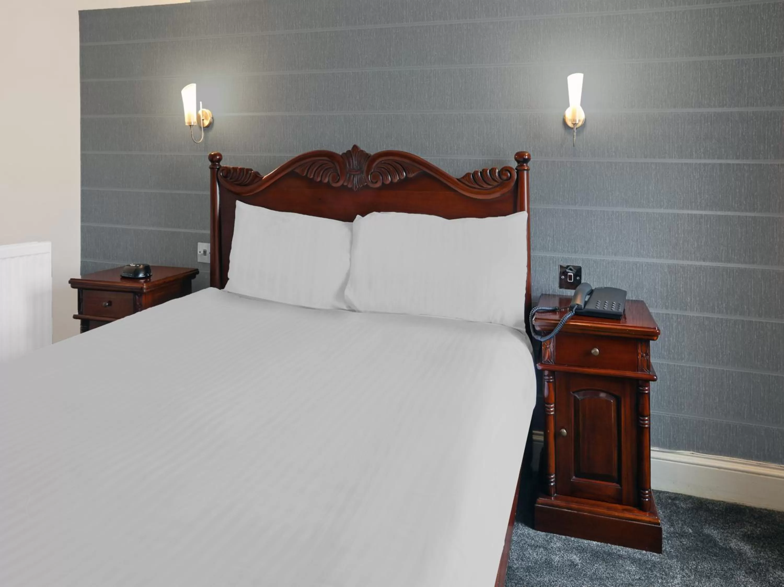 Bedroom, Bed in Dryfesdale Hotel - BW Signature Collection