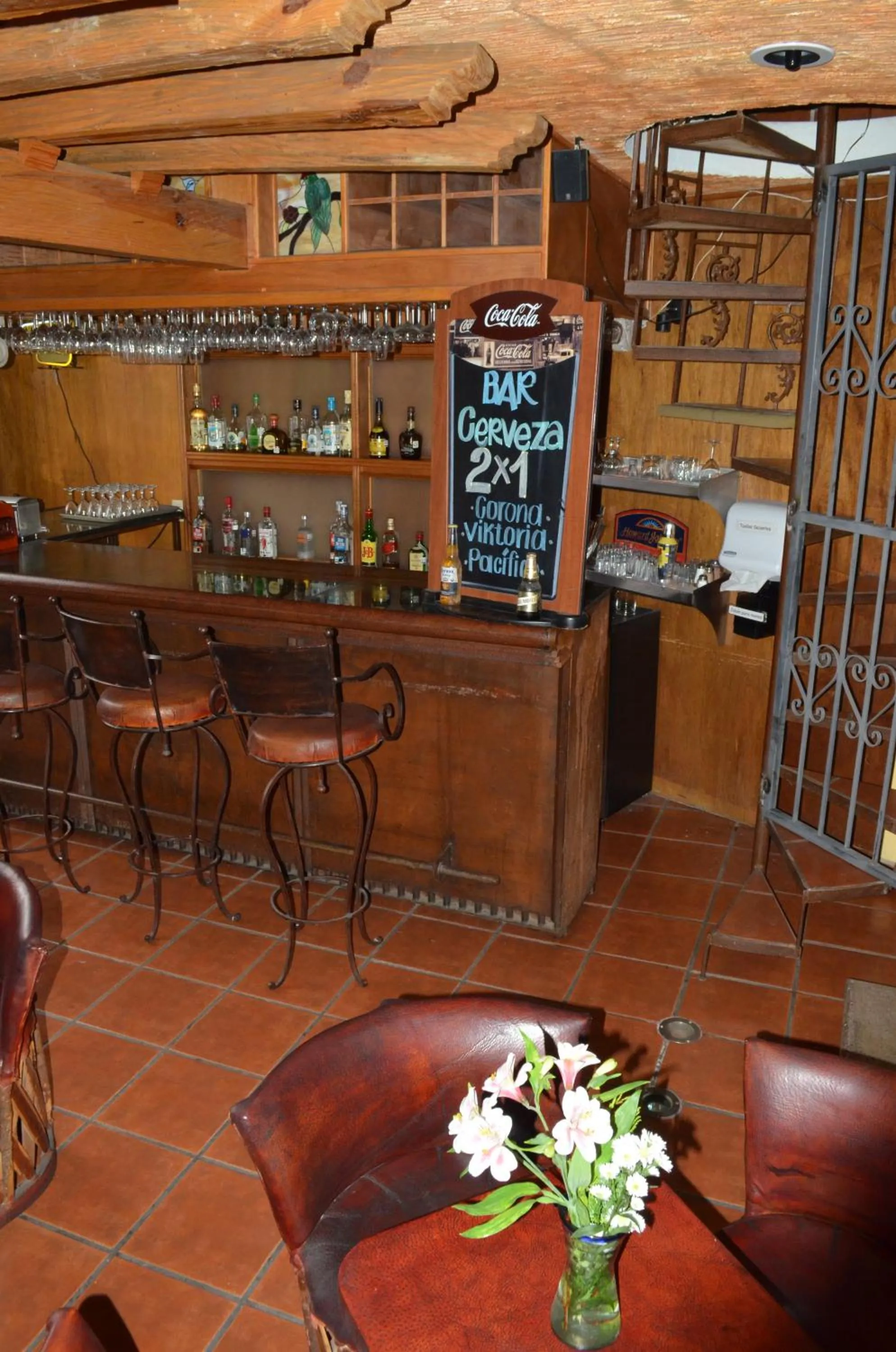 Lounge or bar in Howard Johnson by Wyndham Morelia Calle Real