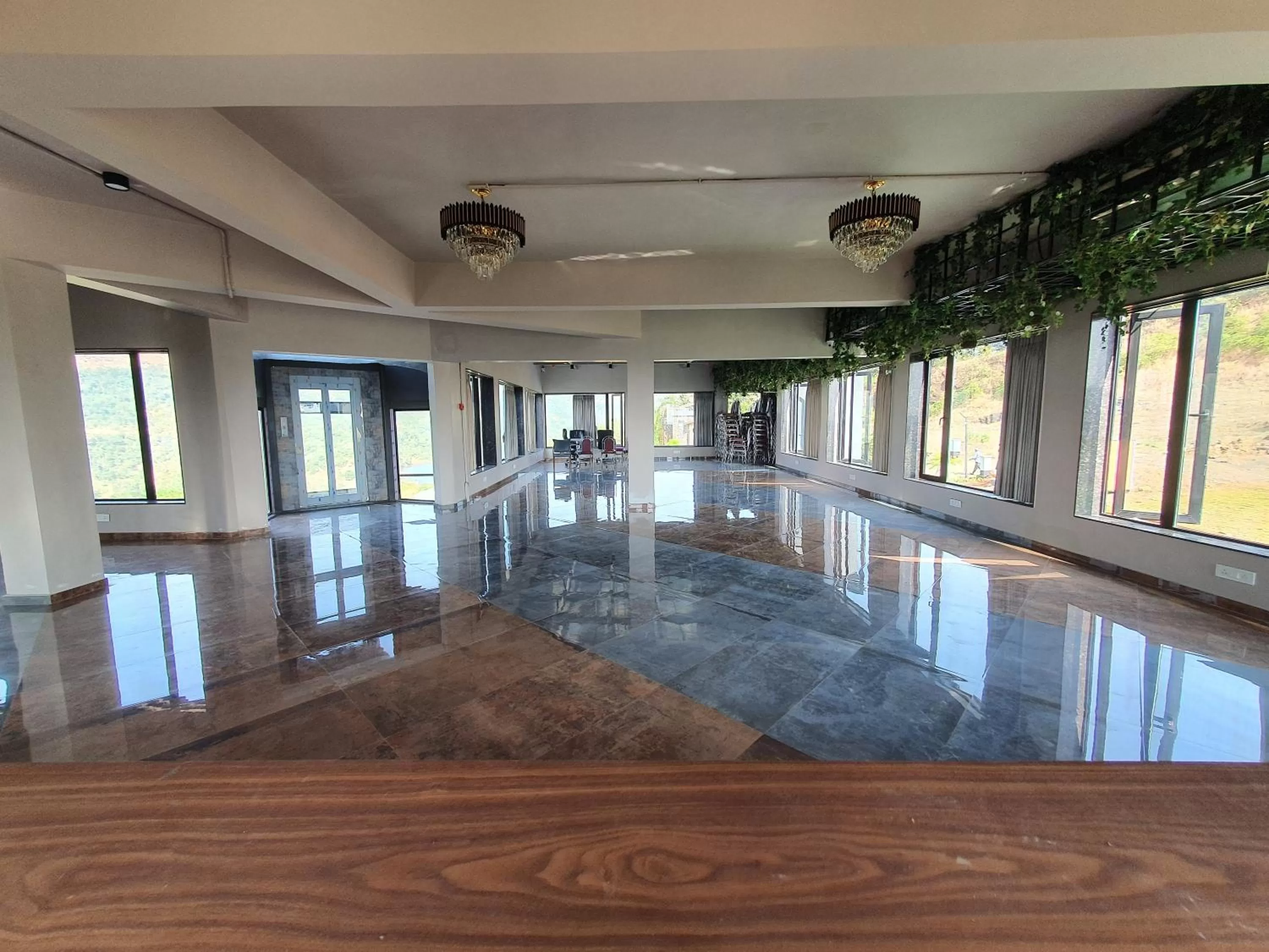 Banquet/Function facilities, Swimming Pool in Paraiso Resort & Club