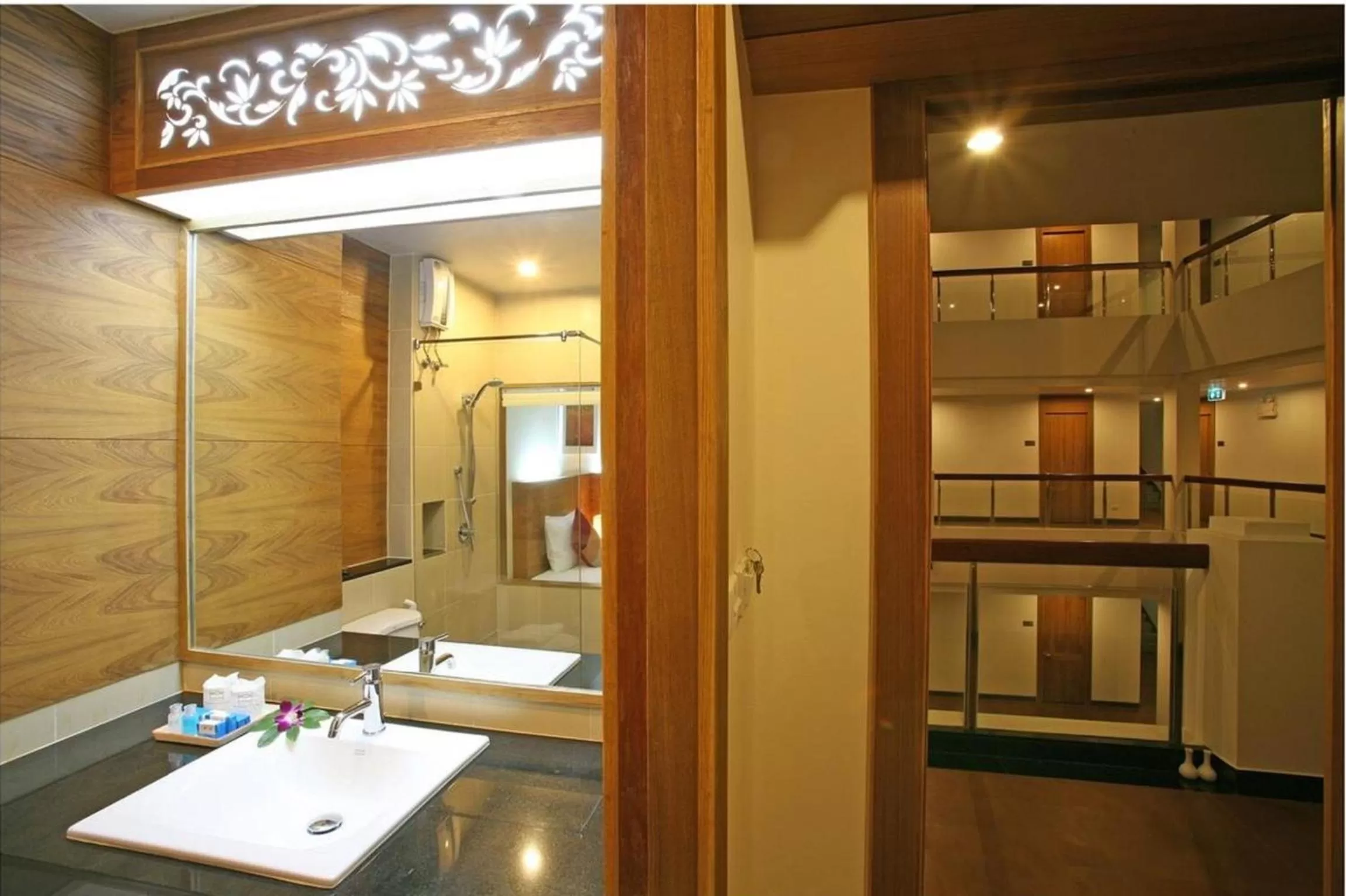 Bathroom in Baan Saikao Plaza Hotel & Service Apartment