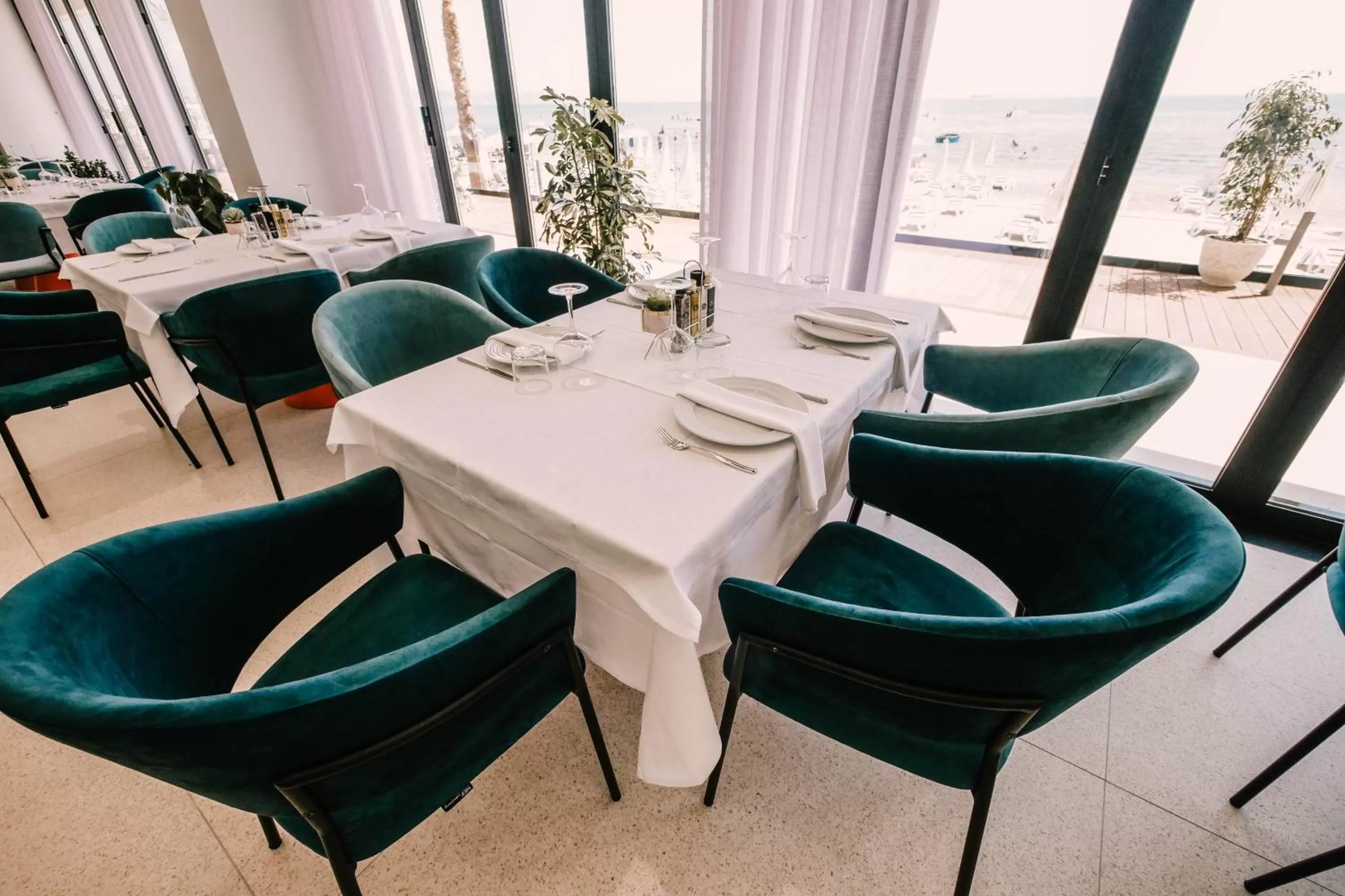 Restaurant/places to eat in Amara Hotel & SPA