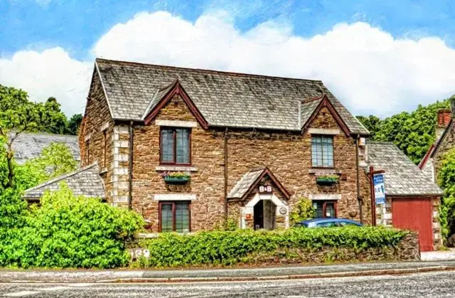 Property Building in Kingfisher Cottage